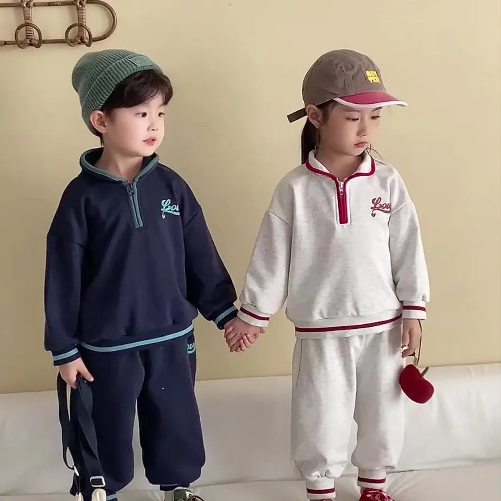 -LOVE刺繍ハーフジップスウェットセットアップ 2点セット【mh0011251】 - mamahalo shop - 長袖セットアップ -  べビー服 - 子供服 - 男の子 - 女の子