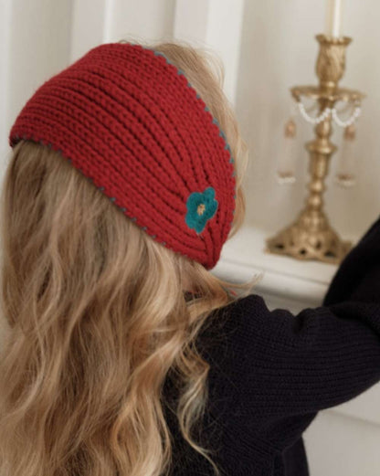 Knit hat/headband with flower crochet embroidery, perfect for warmth and protection for babies and kids [mh0011553]