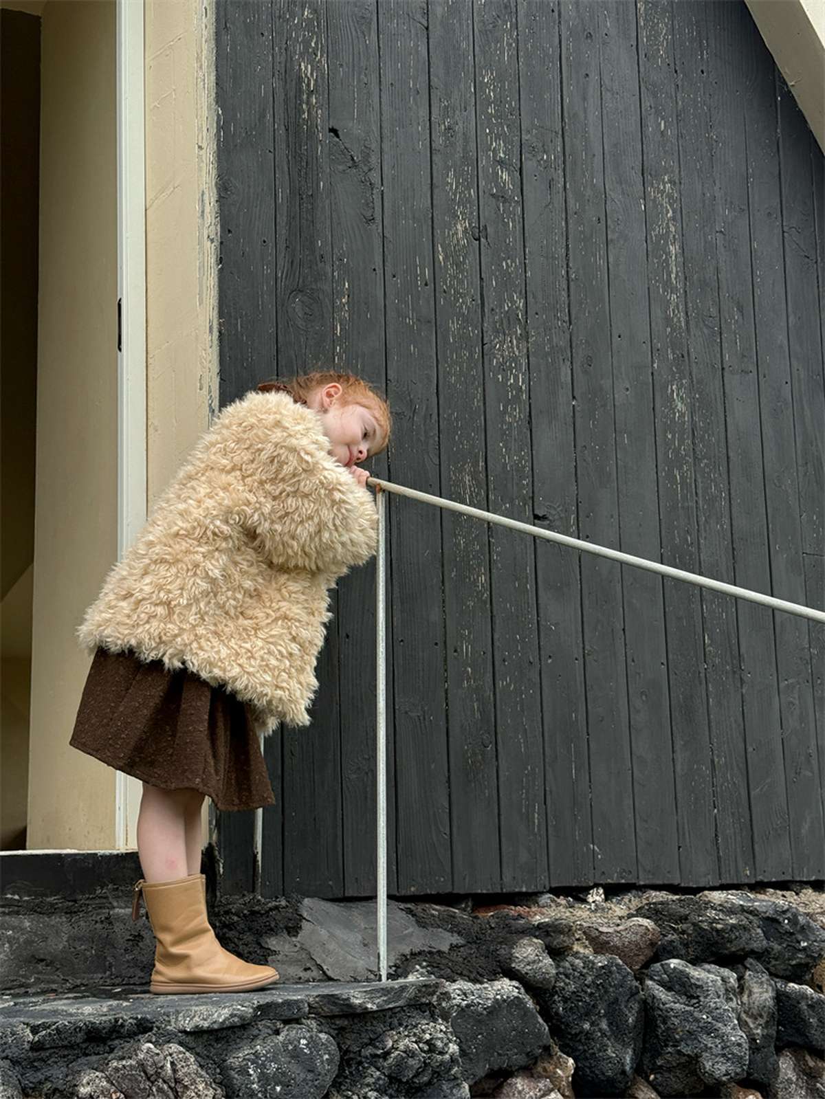 -ショート丈ボアジャケット プードルファー風 モコモコアウター ふわふわ【mh0011438】 - mamahalo shop - ショートコート・ジャケット・ジャンパー -  べビー服 - 子供服 - 男の子 - 女の子