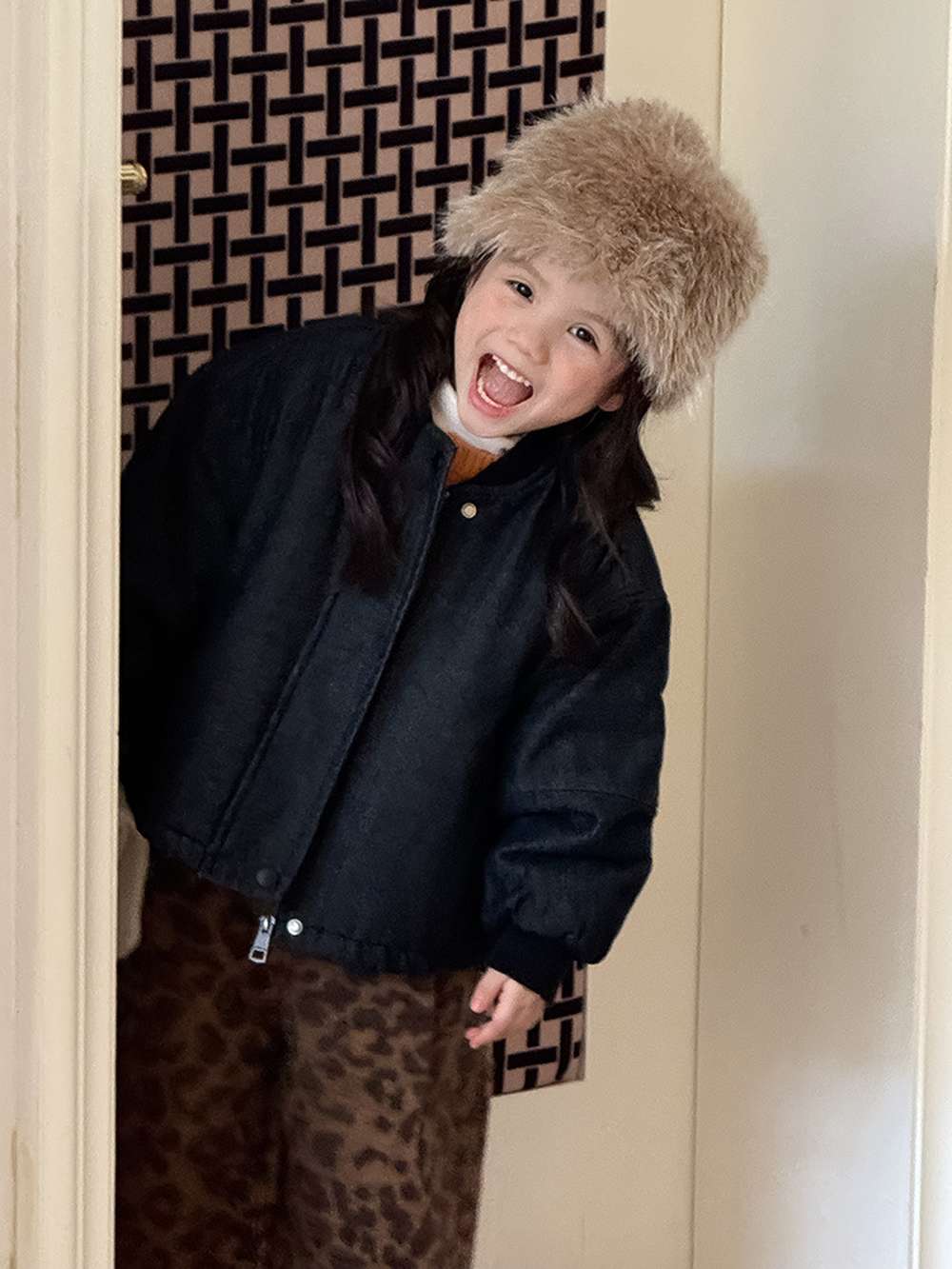 長袖デニムブルゾンジャケット | 中綿入り裏地付き | リブ袖 | 厚手冬アウター【mh0011469】