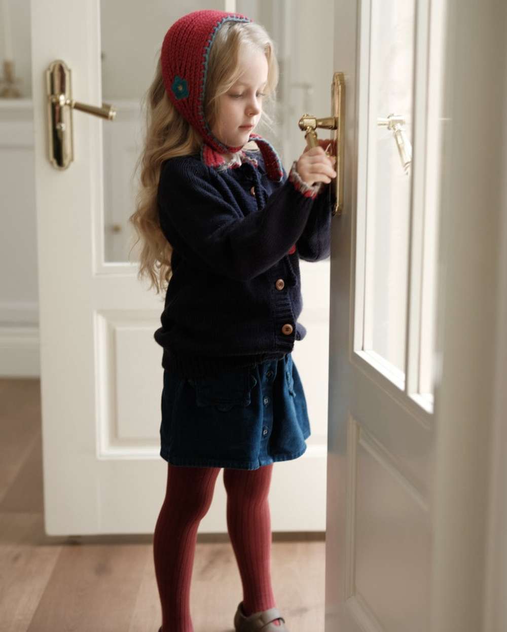 Long-sleeved cardigan with cherry crochet pattern and knit buttons, lightweight wool [mh0011554]