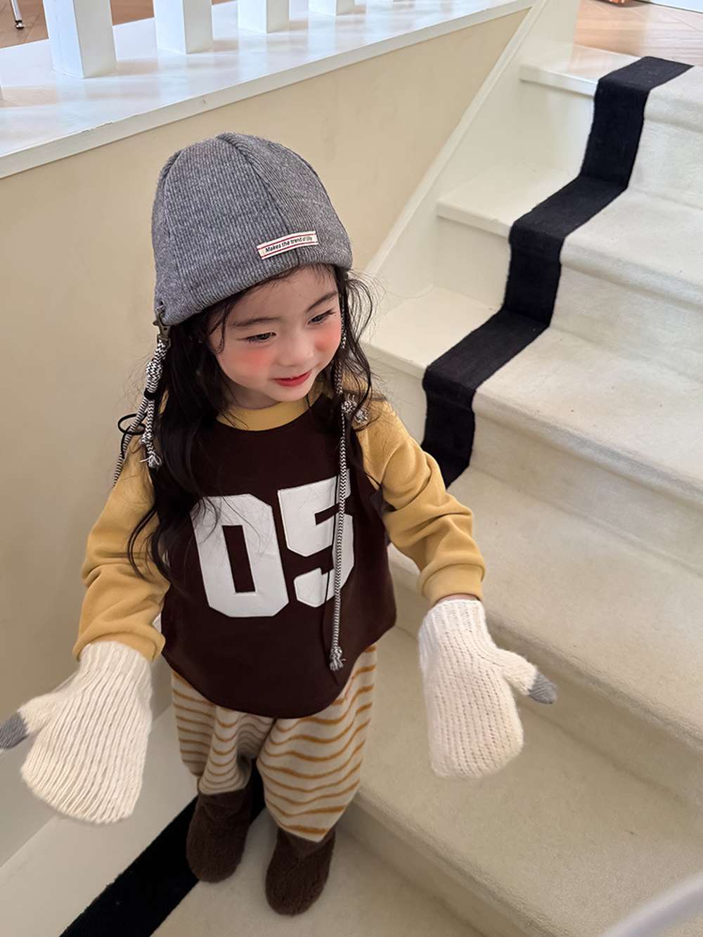 長袖スウェット | ナンバーロゴ | 裏起毛ラグランプルオーバー【mh0011473】