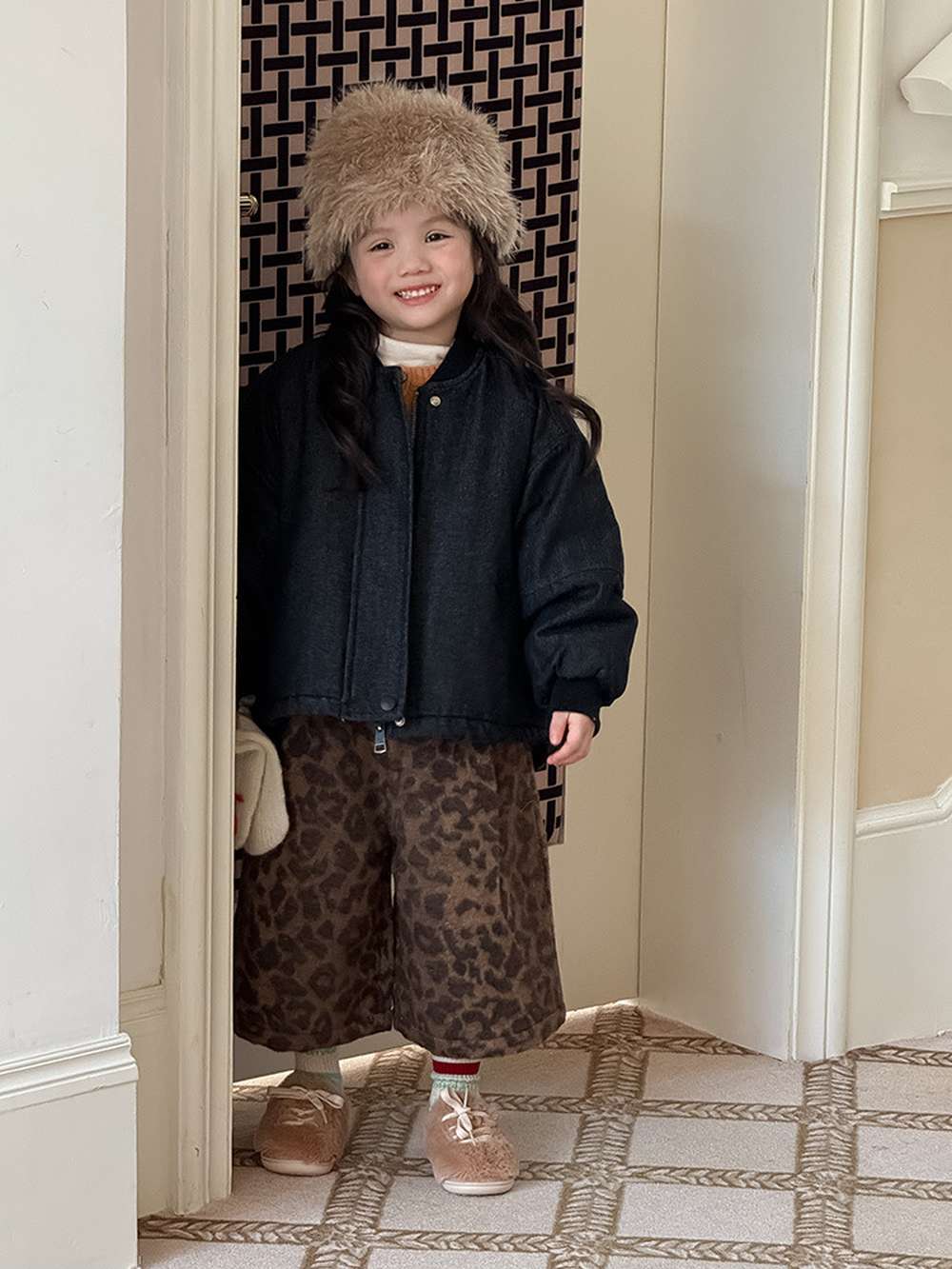 長袖デニムブルゾンジャケット | 中綿入り裏地付き | リブ袖 | 厚手冬アウター【mh0011469】