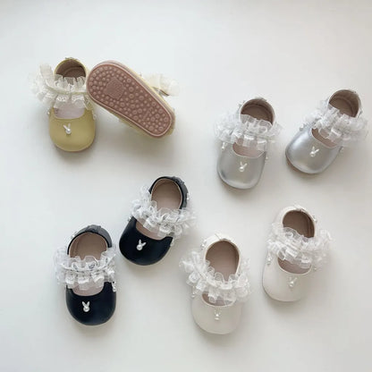 -うさぎ刺繍ストラップシューズ ハートモチーフ付きベビーシューズ【mh0011071】 - mamahalo shop - ベビー用靴 -  べビー服 - 子供服 - 男の子 - 女の子