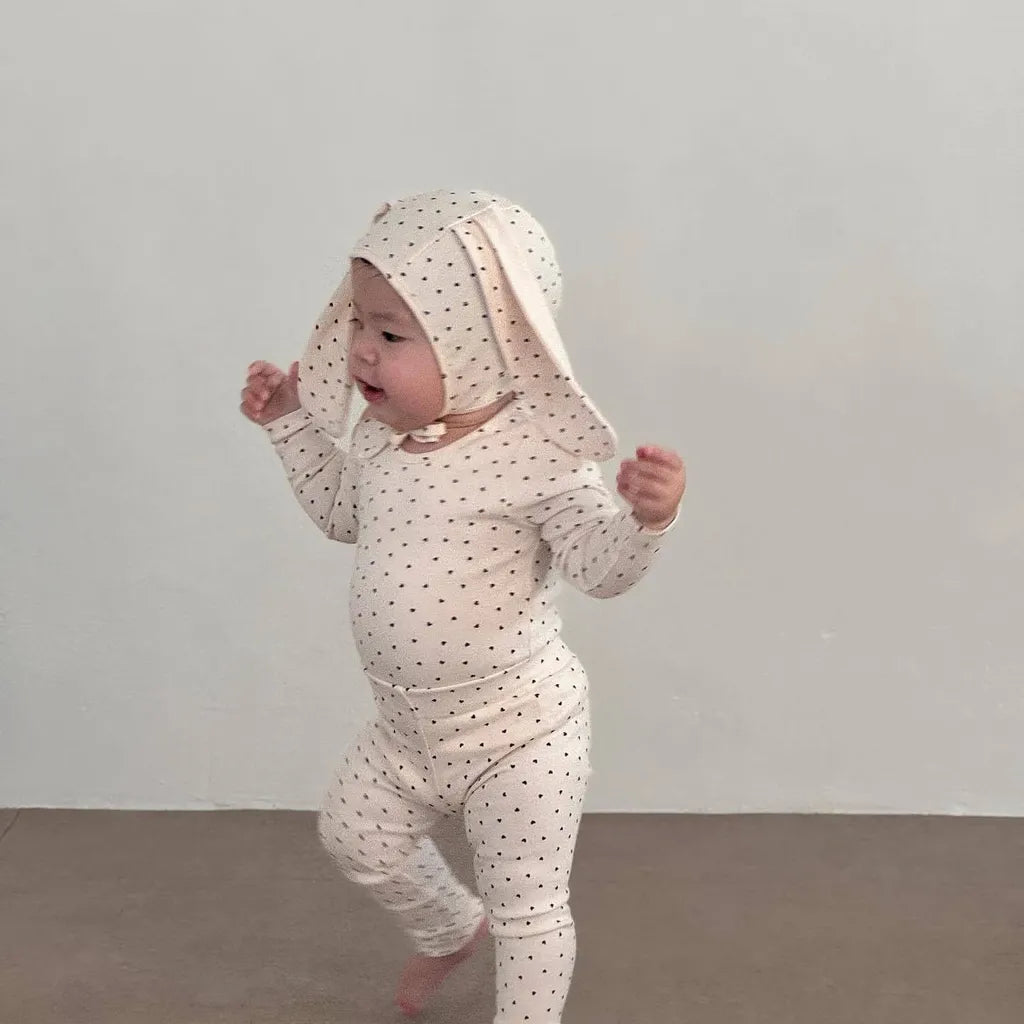 -ハートプリントトップス+レギンスセット うさ耳帽子 3点セット【mh0011177】 - mamahalo shop - 長袖セットアップ -  べビー服 - 子供服 - 男の子 - 女の子