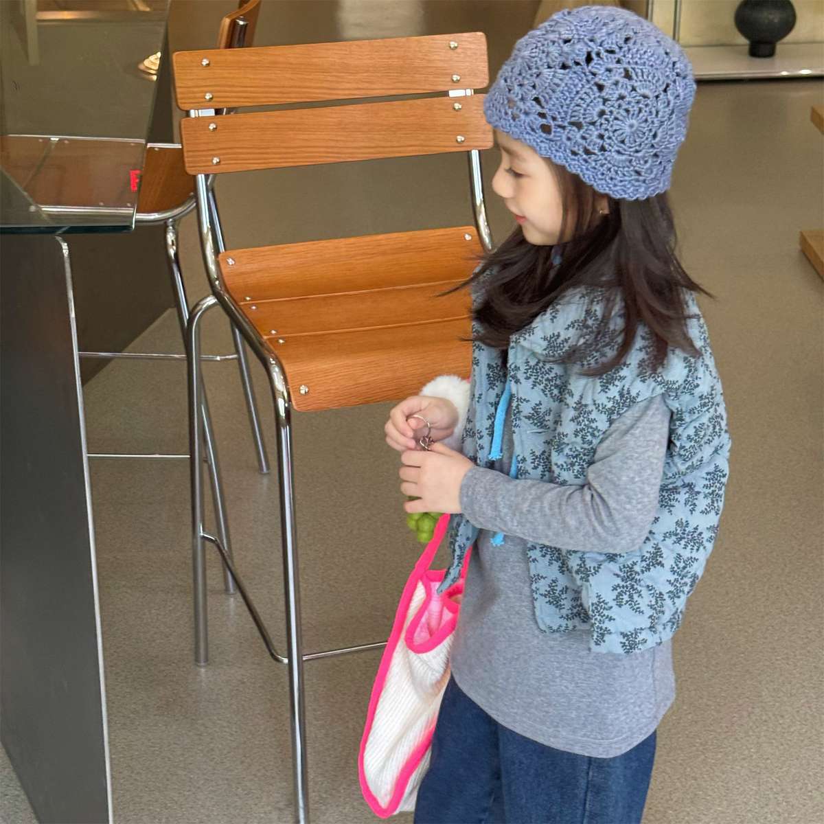 -キルティングベスト ノースリーブ 中綿入り 花柄プリント【mh0011425】 - mamahalo shop - ベスト -  べビー服 - 子供服 - 男の子 - 女の子