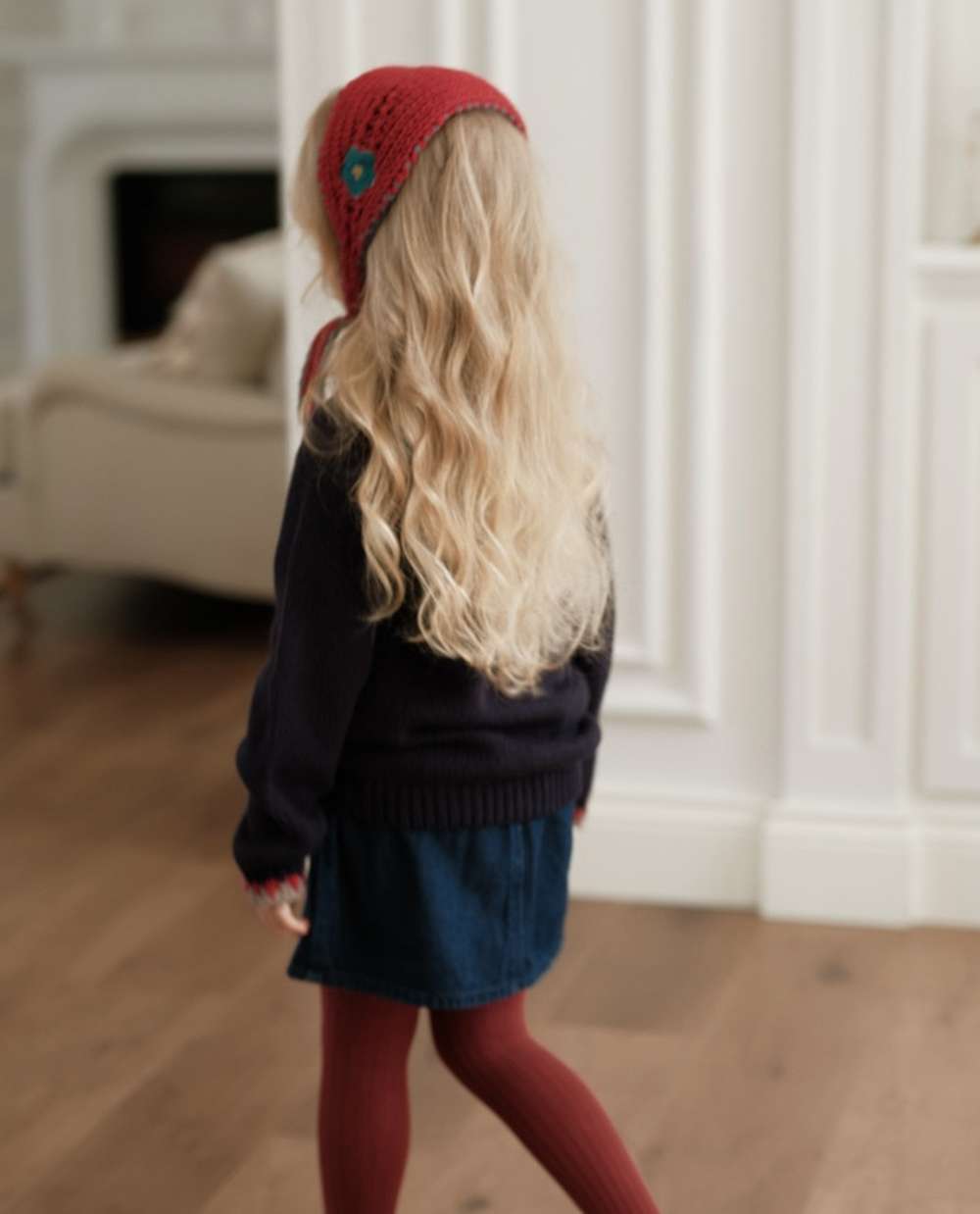 Long-sleeved cardigan with cherry crochet pattern and knit buttons, lightweight wool [mh0011554]