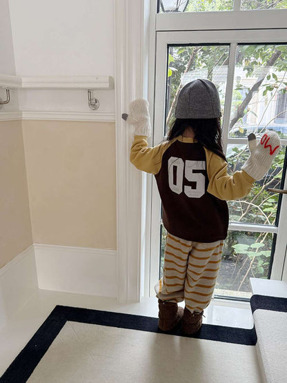 長袖スウェット | ナンバーロゴ | 裏起毛ラグランプルオーバー【mh0011473】