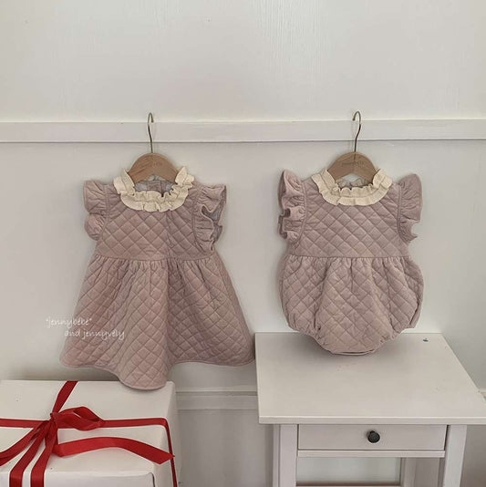 ノースリーブワンピース/ロンパース キルティング フリル袖 ジャンパースカート ボディスーツ【mh0011544】