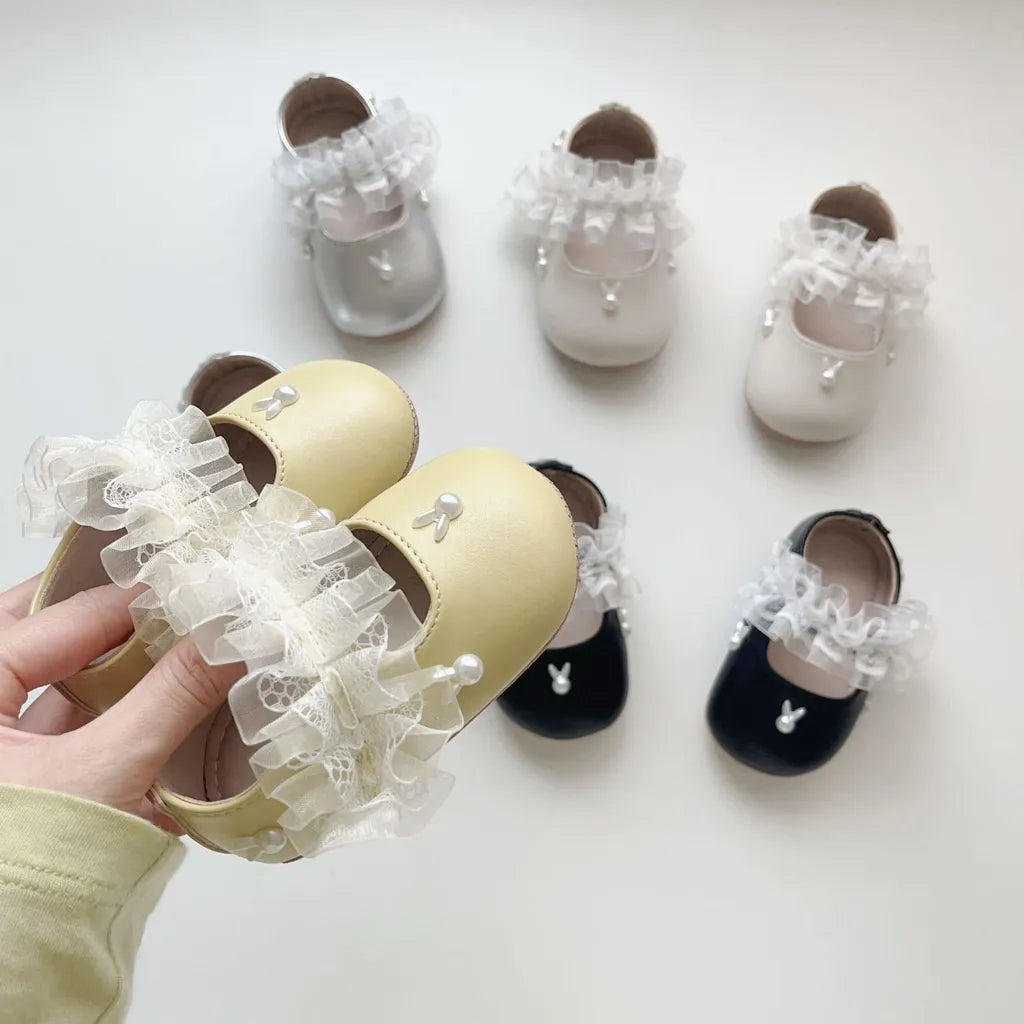 -うさぎ刺繍ストラップシューズ ハートモチーフ付きベビーシューズ【mh0011071】 - mamahalo shop - ベビー用靴 -  べビー服 - 子供服 - 男の子 - 女の子