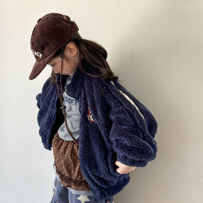 -ボアジャケット アウター ジップアップ 腕ライン 刺繍入り もこもこ素材【mh0011398】 - mamahalo shop - ショートコート・ジャケット・ジャンパー -  べビー服 - 子供服 - 男の子 - 女の子