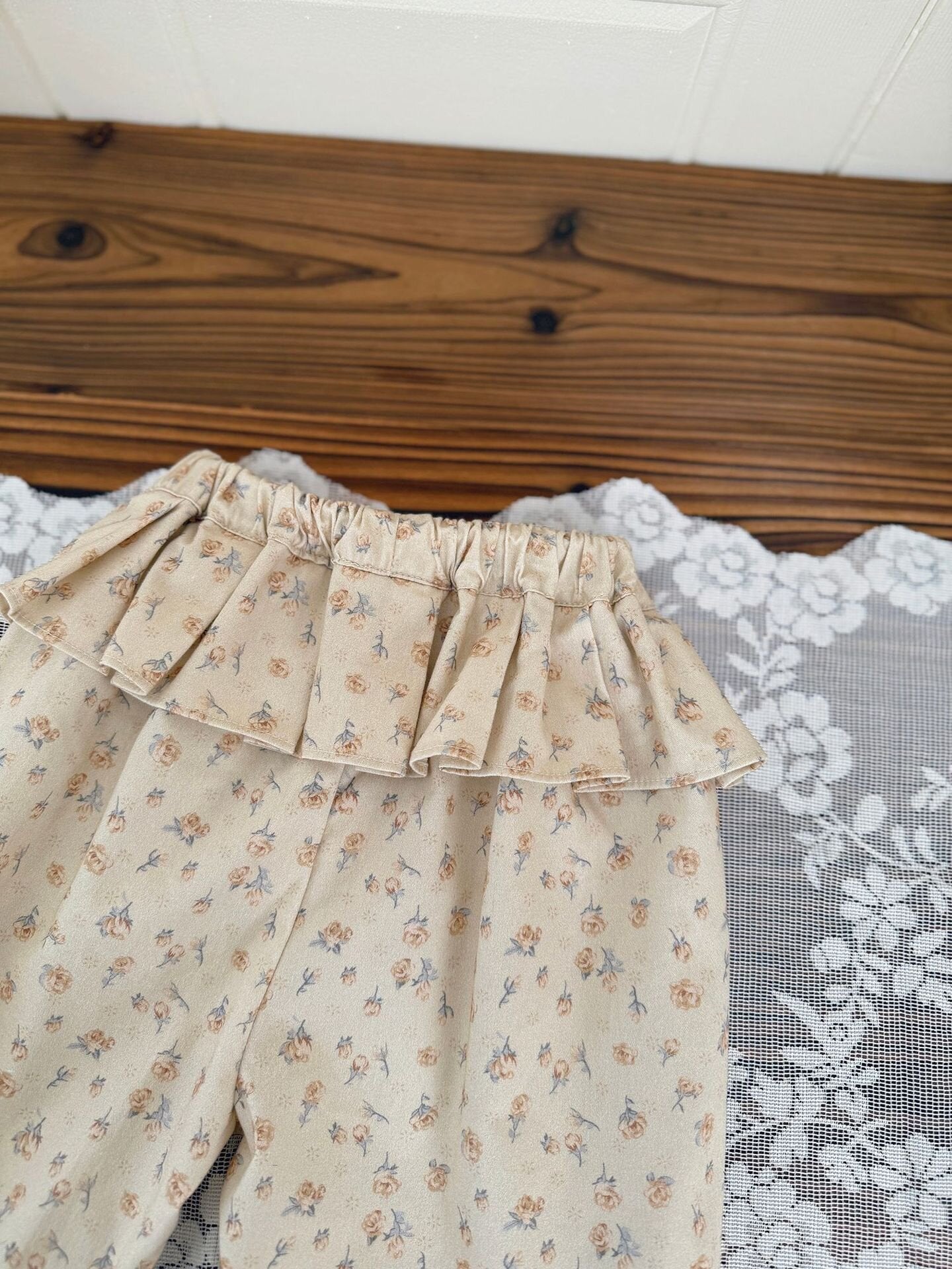 Floral Lace Twill Tapered Pants フリルレース付ツイルテーパードパンツ【mh0012111】