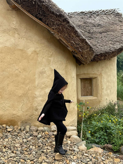 -フーディポンチョ ピクシーフード ブラックマントコート【mh0011440】 - mamahalo shop - ショートコート・ジャケット・ジャンパー -  べビー服 - 子供服 - 男の子 - 女の子