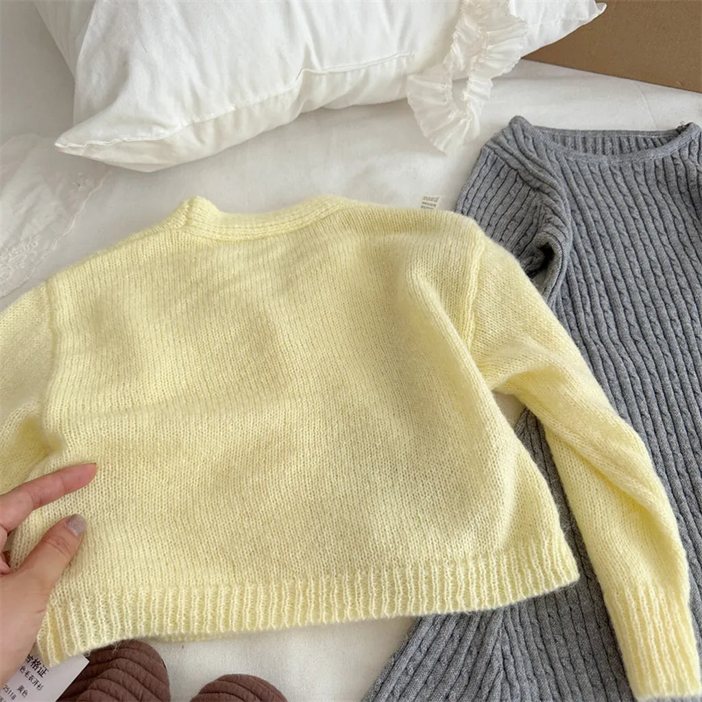 -ショート丈Vネックニットカーディガン【mh0011255】 - mamahalo shop - カーディガン・パーカー -  べビー服 - 子供服 - 男の子 - 女の子