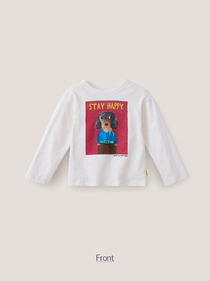 白のキッズ長袖Tシャツ、犬イラストと「STAY HAPPY」プリント