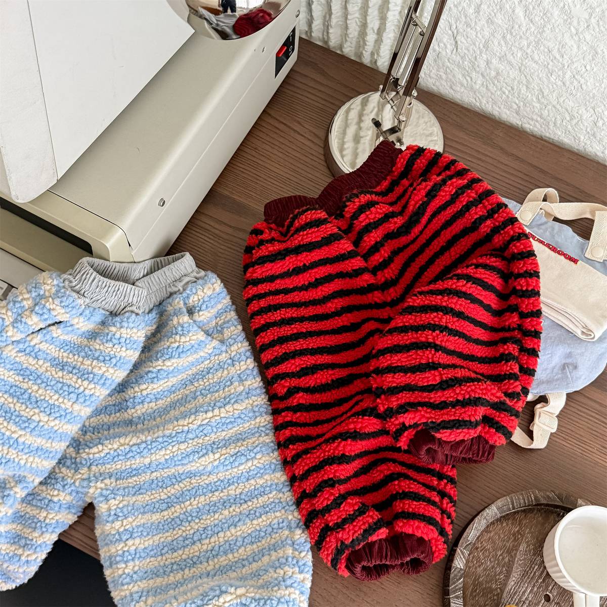 -ロングパンツ シープボア ボーダー柄 もこもこボア 長ズボン【mh0011400】 - mamahalo shop - ロングパンツ・スウェットパンツ -  べビー服 - 子供服 - 男の子 - 女の子