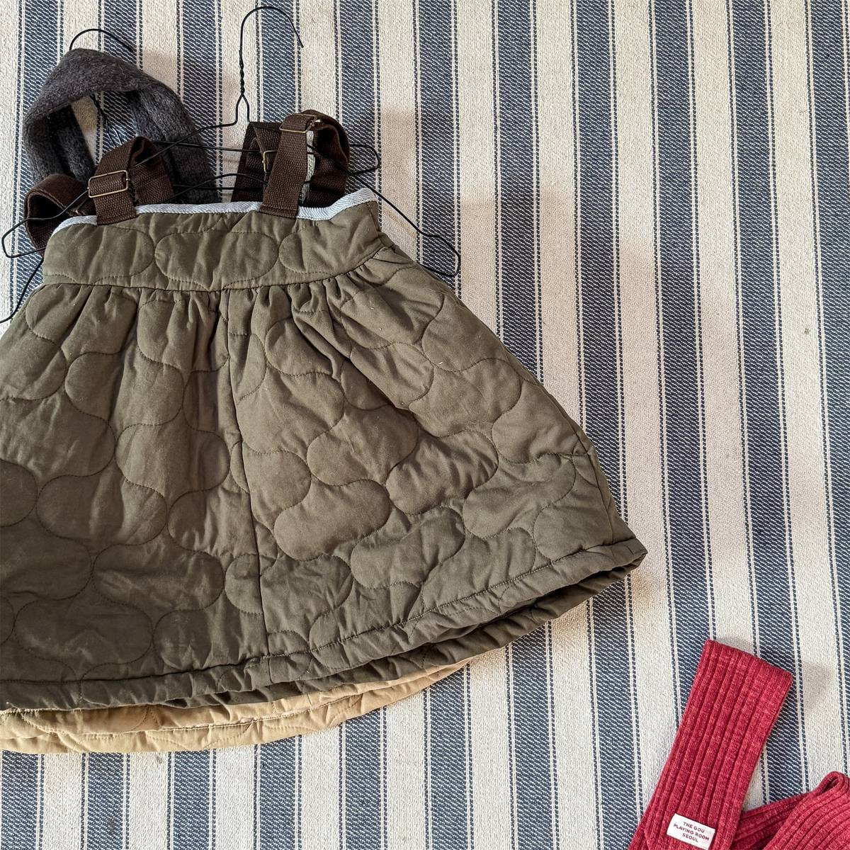 -キルティング サロペットスカート ジャンパースカート 中綿入り【mh0011419】 - mamahalo shop - ノースリーブワンピース -  べビー服 - 子供服 - 男の子 - 女の子