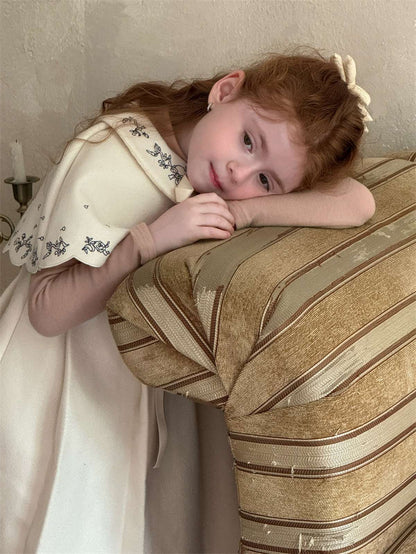 Ribbon embroidered cape + box pleated dress set (2-piece set) [mh0011452]