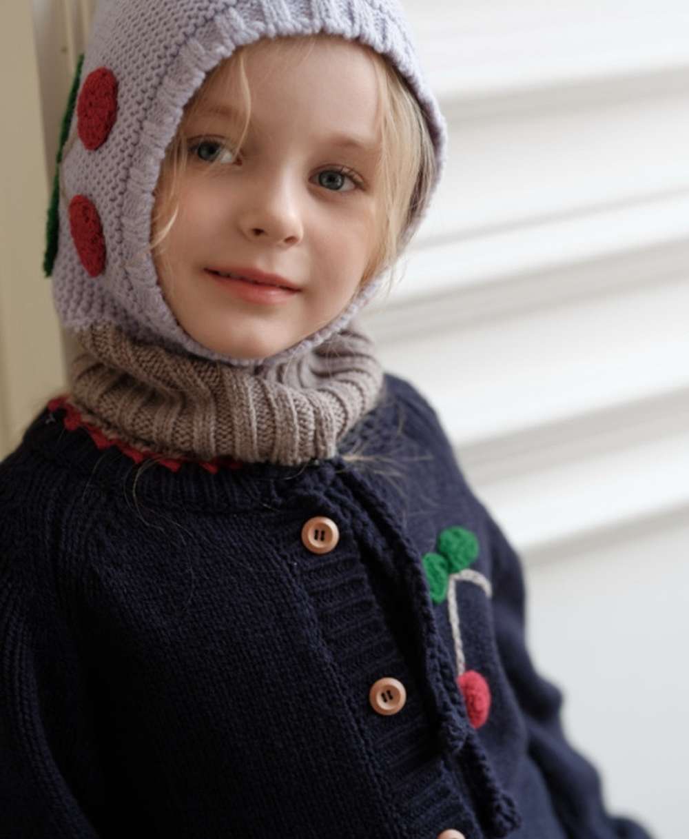 Knit hat/headband with flower crochet embroidery, perfect for warmth and protection for babies and kids [mh0011553]