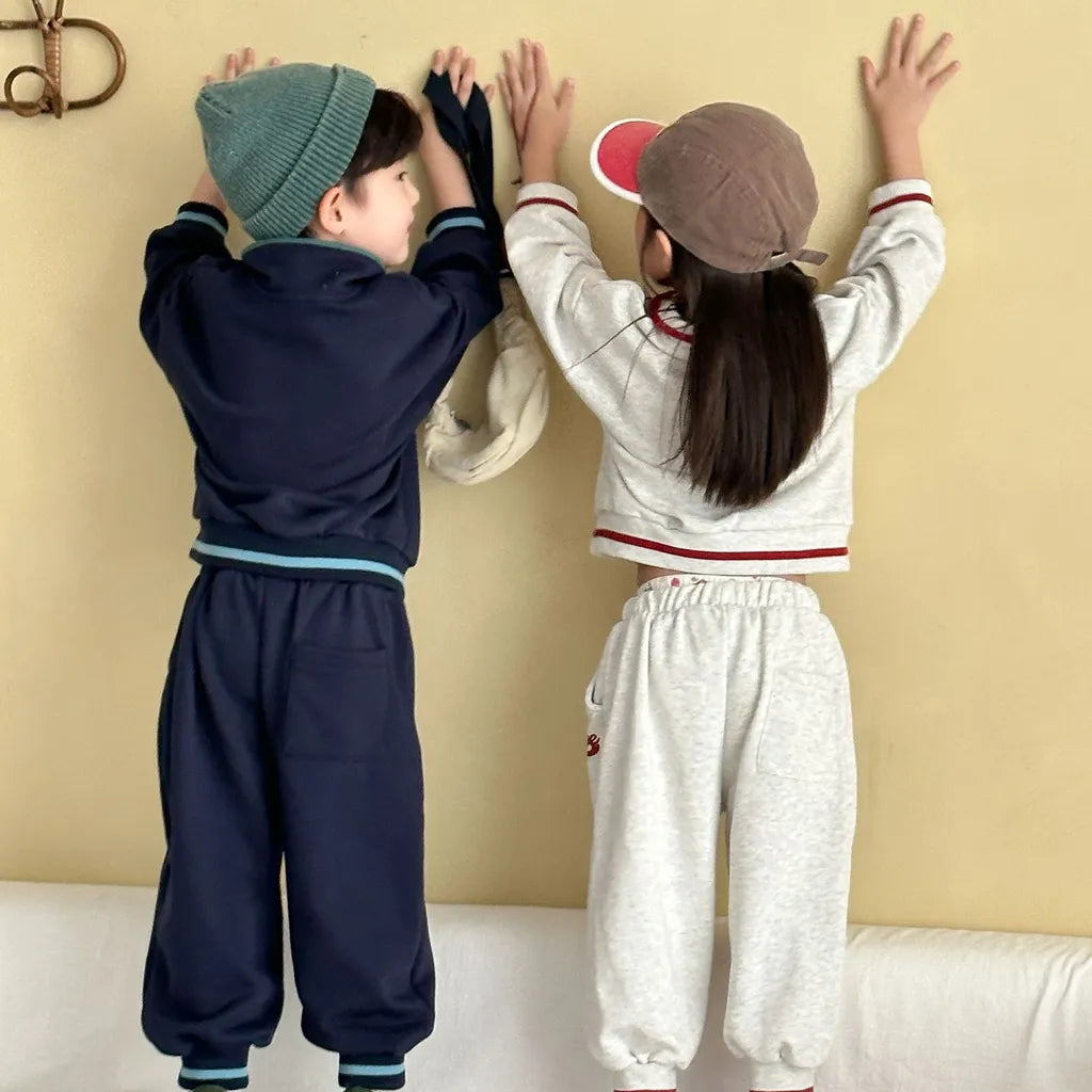 -LOVE刺繍ハーフジップスウェットセットアップ 2点セット【mh0011251】 - mamahalo shop - 長袖セットアップ -  べビー服 - 子供服 - 男の子 - 女の子