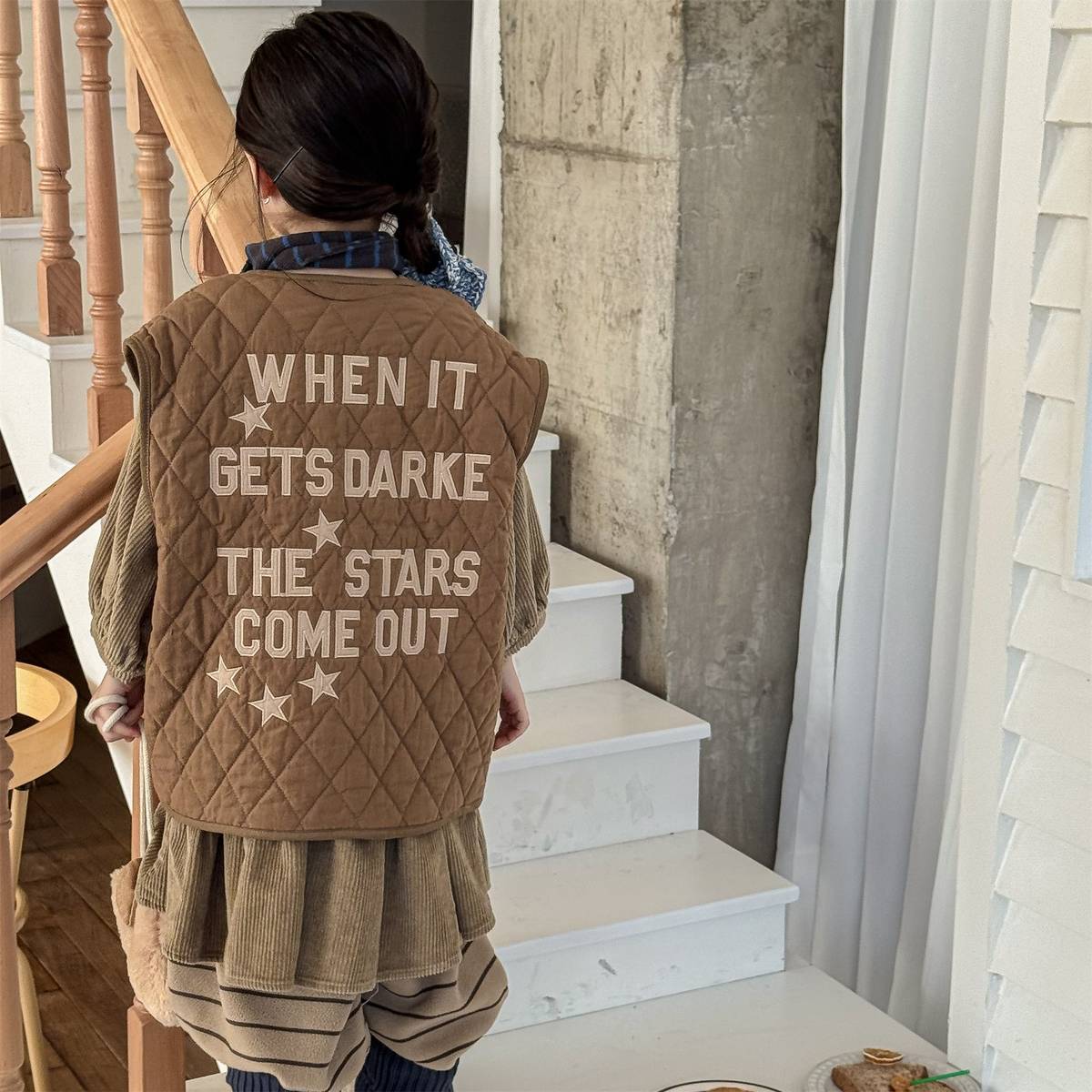 -キルティングベスト ノースリーブ 刺繍ロゴ 中綿入り アウター【mh0011411】 - mamahalo shop - ベスト -  べビー服 - 子供服 - 男の子 - 女の子