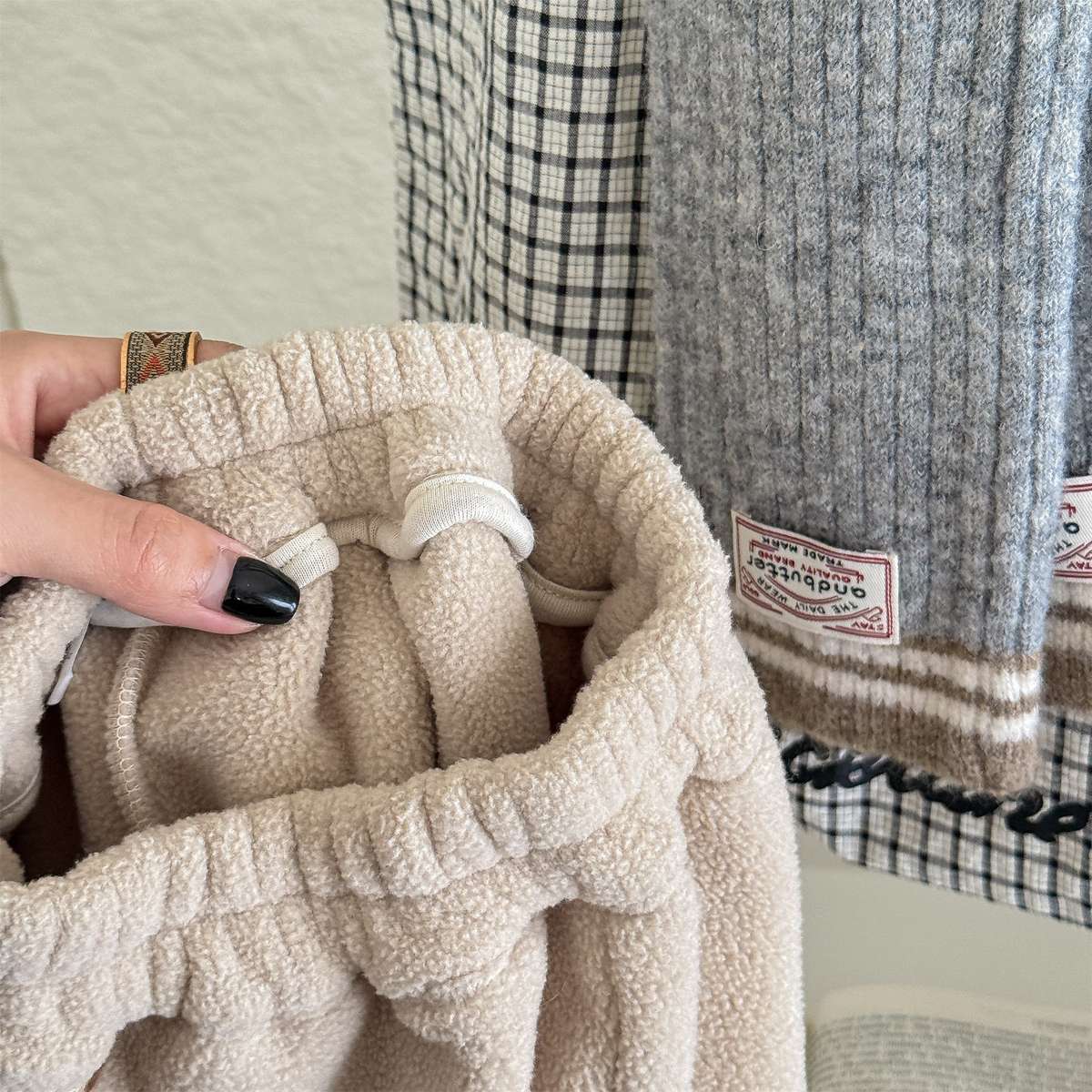 -フリーススウェットパンツ サイドレースデザイン あったか長ズボン【mh0011427】 - mamahalo shop - ロングパンツ・スウェットパンツ -  べビー服 - 子供服 - 男の子 - 女の子