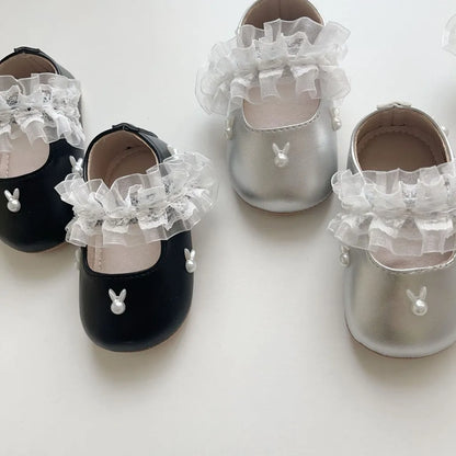 -うさぎ刺繍ストラップシューズ ハートモチーフ付きベビーシューズ【mh0011071】 - mamahalo shop - ベビー用靴 -  べビー服 - 子供服 - 男の子 - 女の子