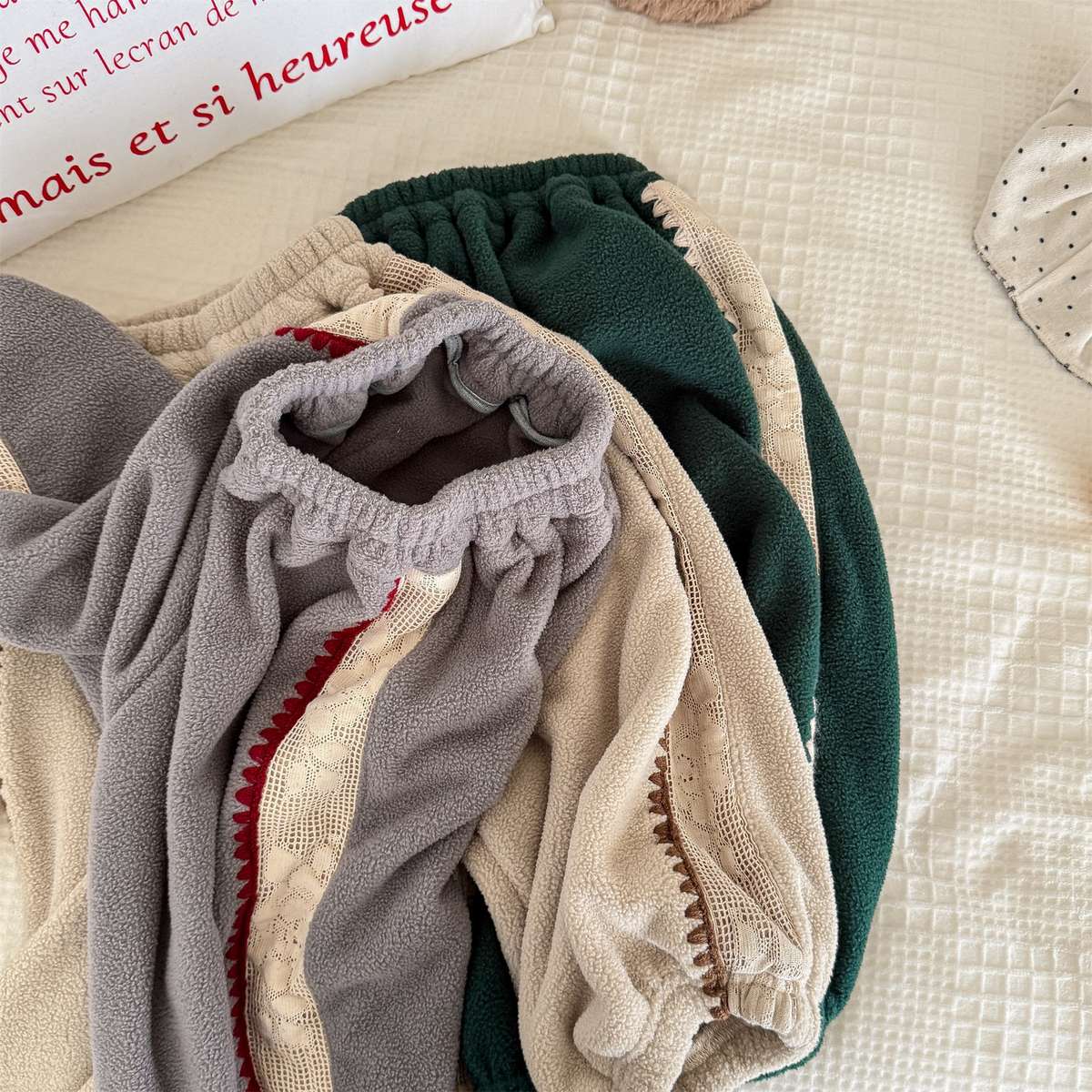 -フリーススウェットパンツ サイドレースデザイン あったか長ズボン【mh0011427】 - mamahalo shop - ロングパンツ・スウェットパンツ -  べビー服 - 子供服 - 男の子 - 女の子