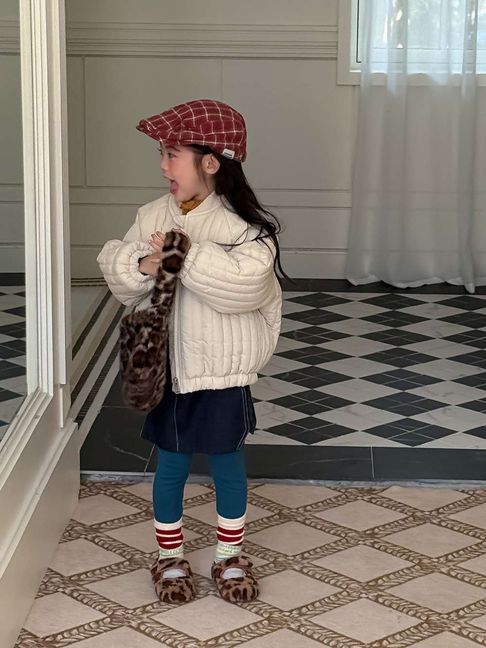 Long-sleeved quilted jacket | Padded and fully embroidered | Character print outerwear [mh0011467]