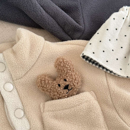 -フリースプルオーバー ハイネック スナップボタン もこもこワッペン【mh0011428】 - mamahalo shop - トレーナー・フーディ -  べビー服 - 子供服 - 男の子 - 女の子