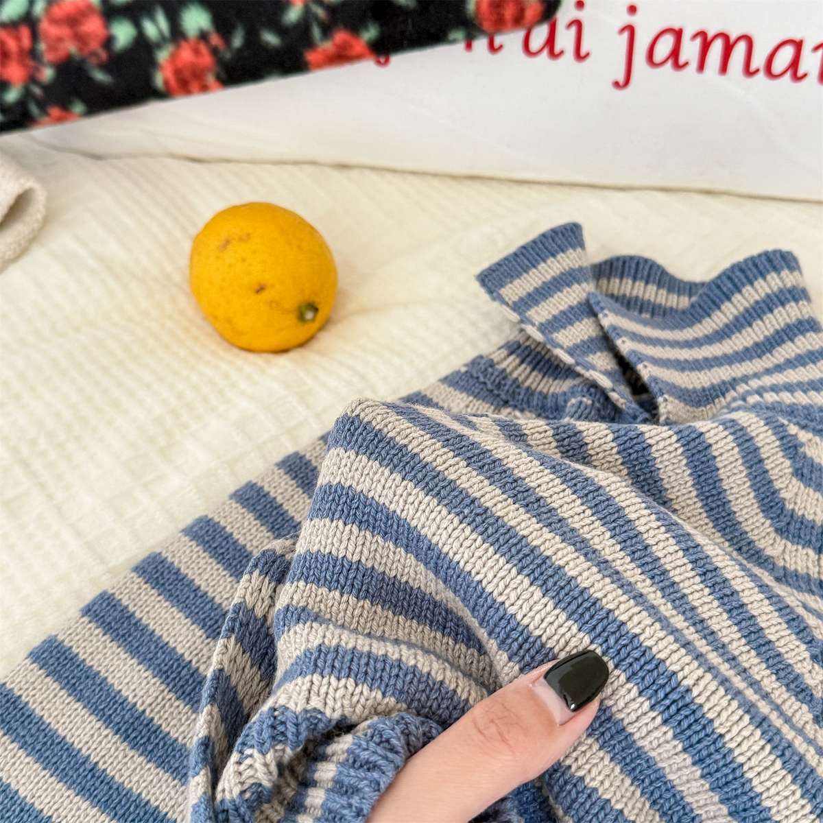 ボーダーニットカーディガン 襟付き 長袖 ボタン開閉 トップス【mh0011431】