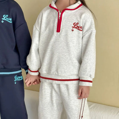 -LOVE刺繍ハーフジップスウェットセットアップ 2点セット【mh0011251】 - mamahalo shop - 長袖セットアップ -  べビー服 - 子供服 - 男の子 - 女の子