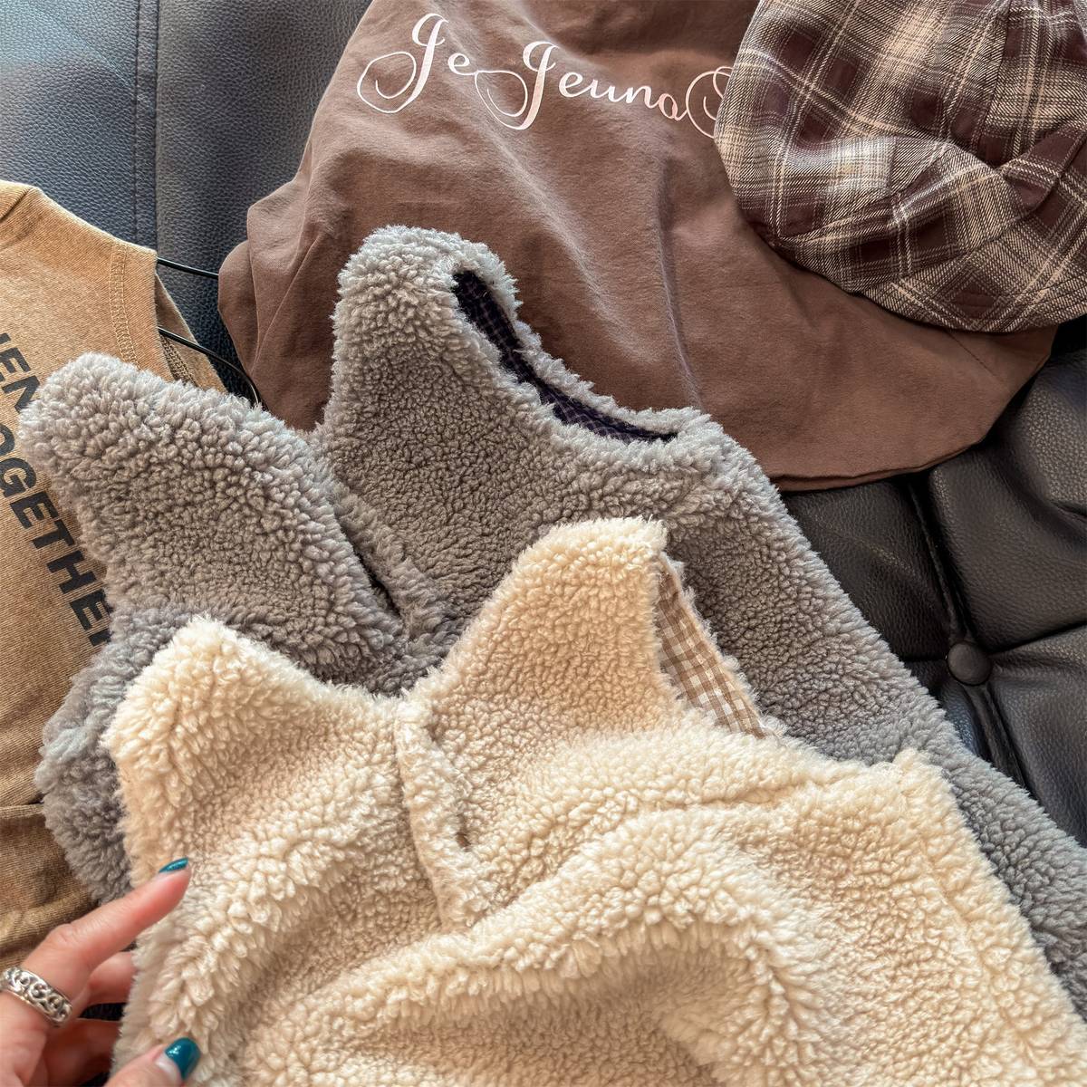 -シープボアジャンパースカート ノースリーブ ふわふわ素材 ワンピース【mh0011420】 - mamahalo shop - ノースリーブワンピース -  べビー服 - 子供服 - 男の子 - 女の子