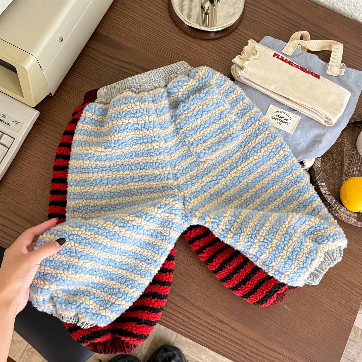 -ロングパンツ シープボア ボーダー柄 もこもこボア 長ズボン【mh0011400】 - mamahalo shop - ロングパンツ・スウェットパンツ -  べビー服 - 子供服 - 男の子 - 女の子