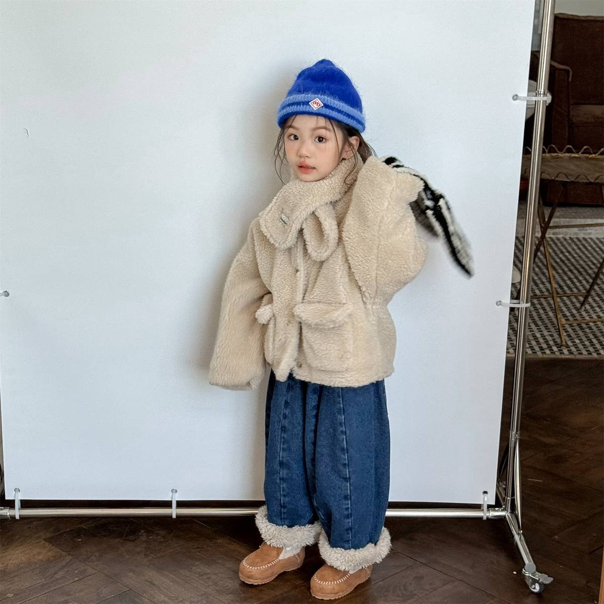 -シープボアジャケット 2点セット もこもこアウター ビッグポケット マフラーセット【mh0011408】 - mamahalo shop - ショートコート・ジャケット・ジャンパー -  べビー服 - 子供服 - 男の子 - 女の子