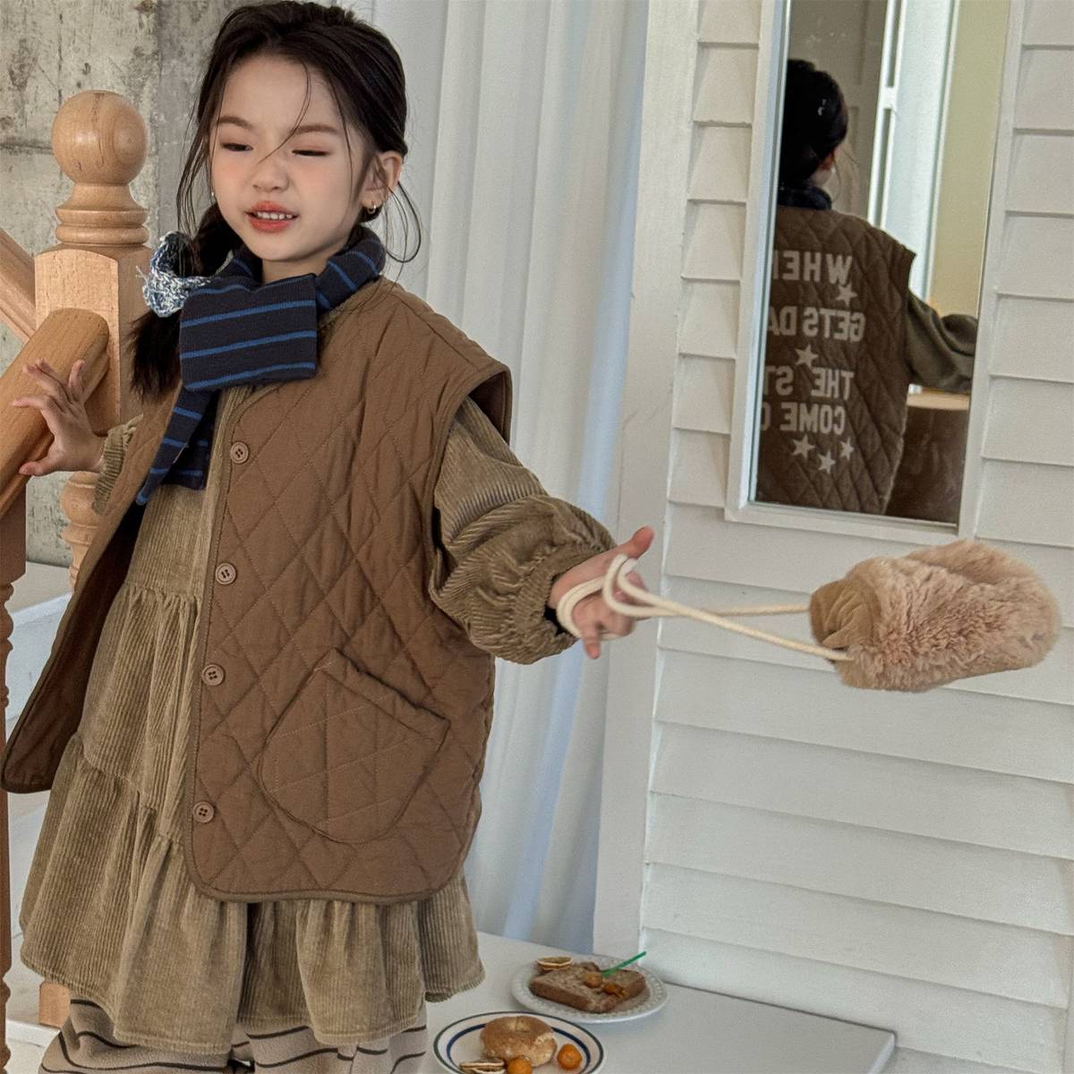 -キルティングベスト ノースリーブ 刺繍ロゴ 中綿入り アウター【mh0011411】 - mamahalo shop - ベスト -  べビー服 - 子供服 - 男の子 - 女の子