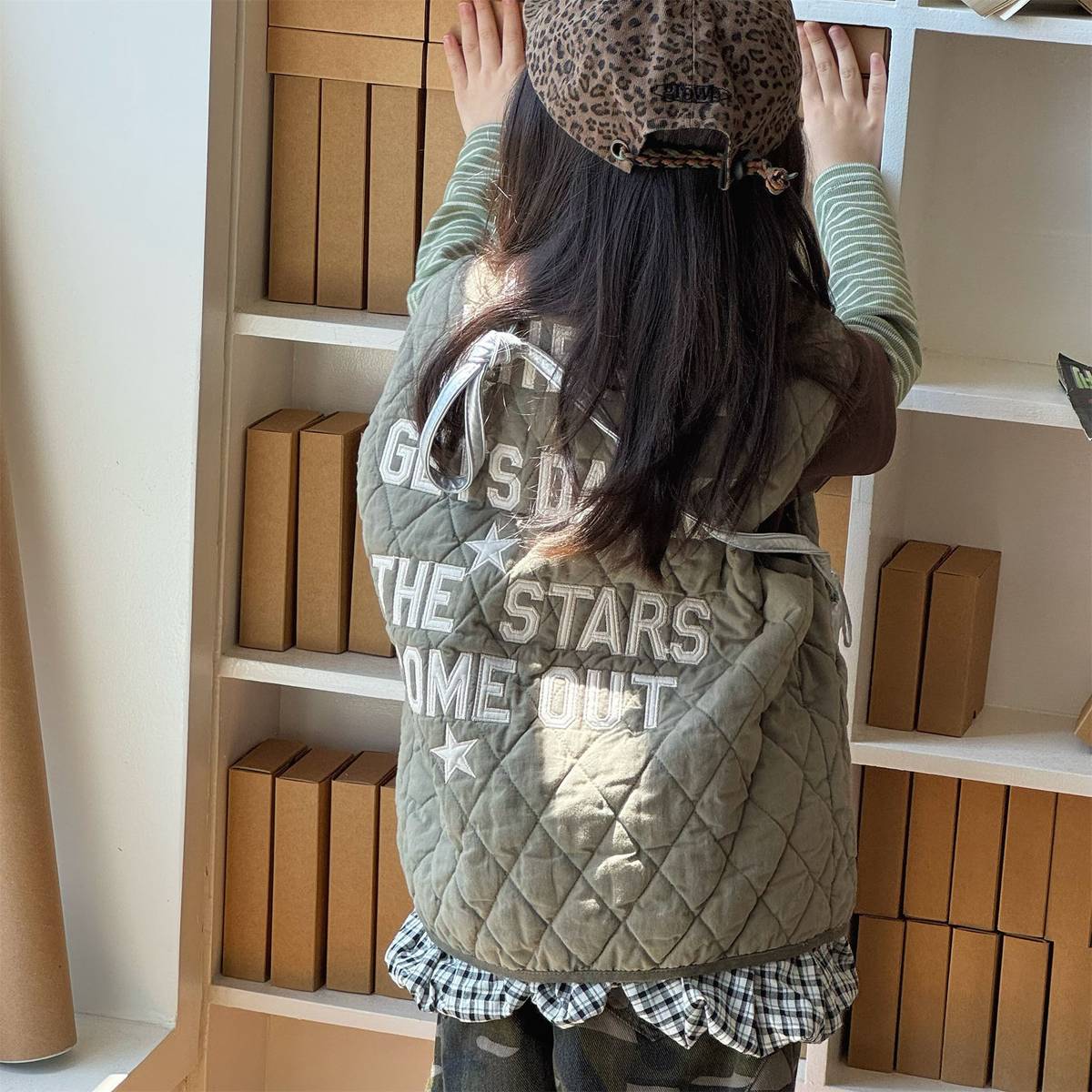 -キルティングベスト ノースリーブ 刺繍ロゴ 中綿入り アウター【mh0011411】 - mamahalo shop - ベスト -  べビー服 - 子供服 - 男の子 - 女の子