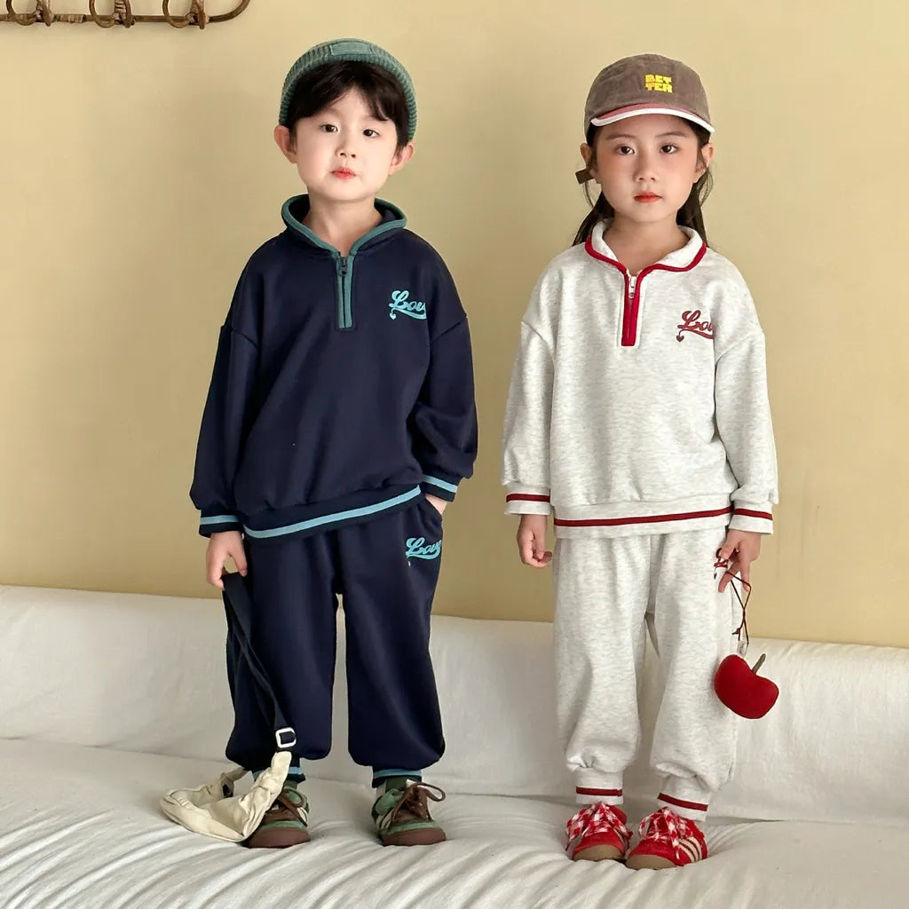 -LOVE刺繍ハーフジップスウェットセットアップ 2点セット【mh0011251】 - mamahalo shop - 長袖セットアップ -  べビー服 - 子供服 - 男の子 - 女の子