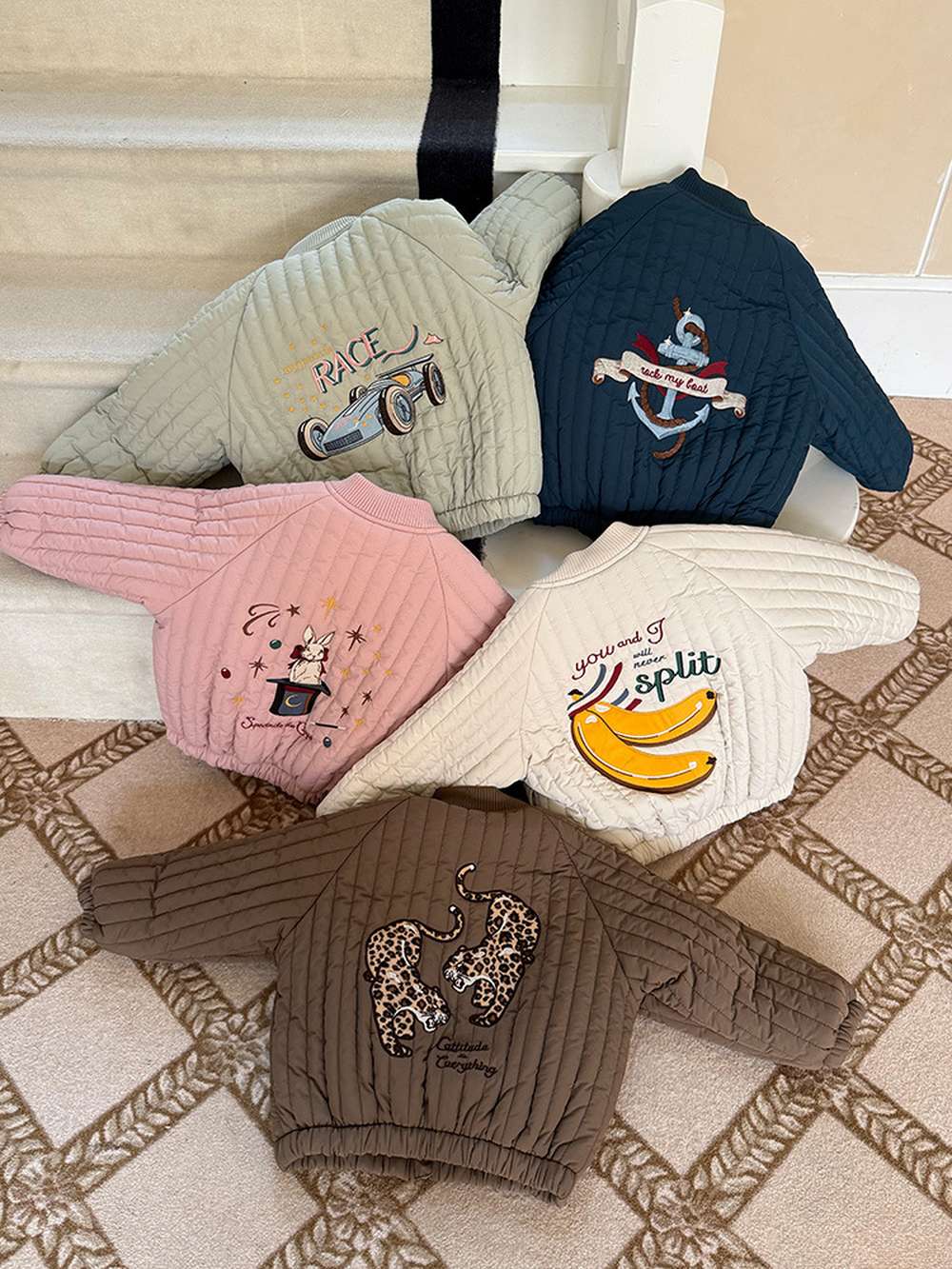 Long-sleeved quilted jacket | Padded and fully embroidered | Character print outerwear [mh0011467]