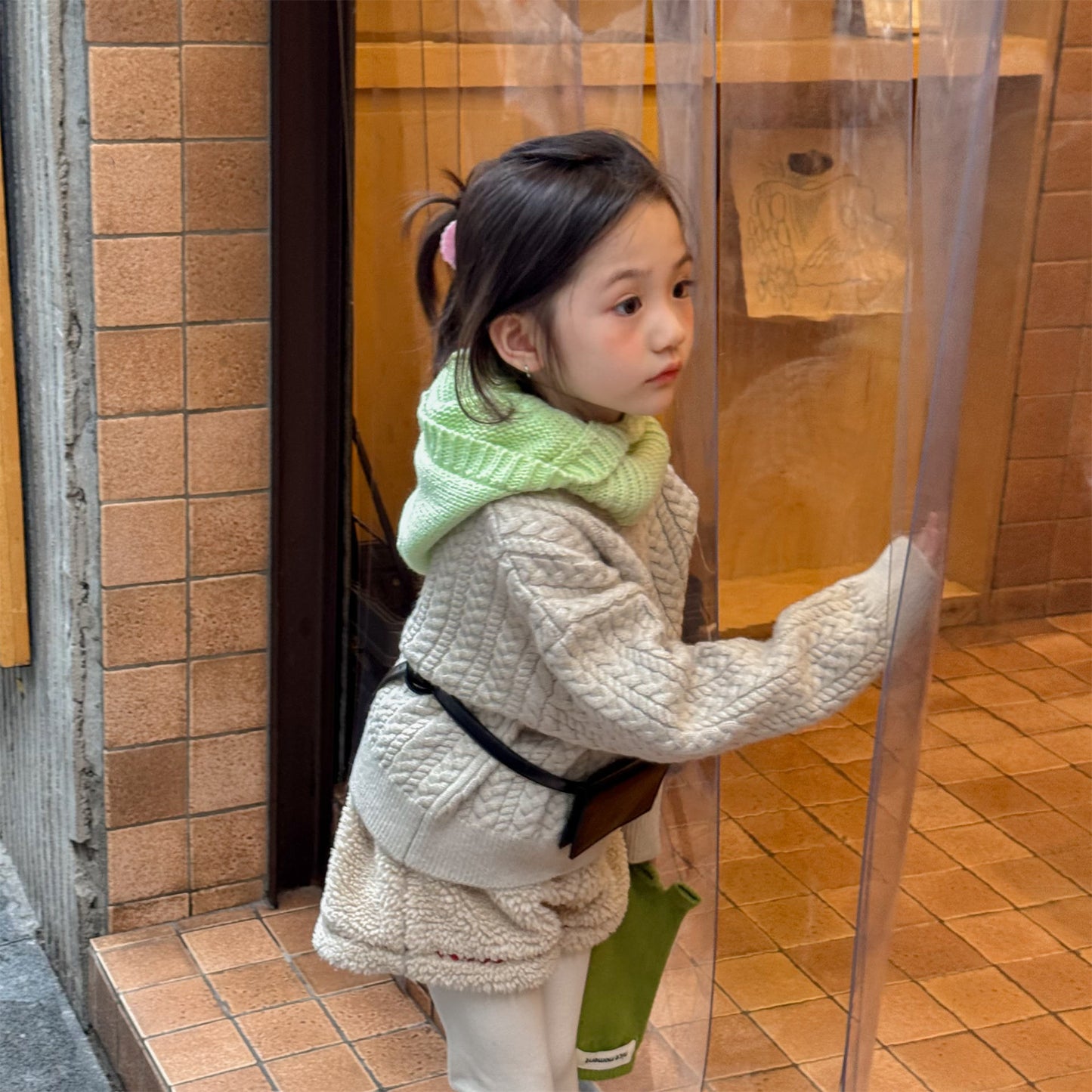 ケーブル編みクルーネックセーター【mh0010906】