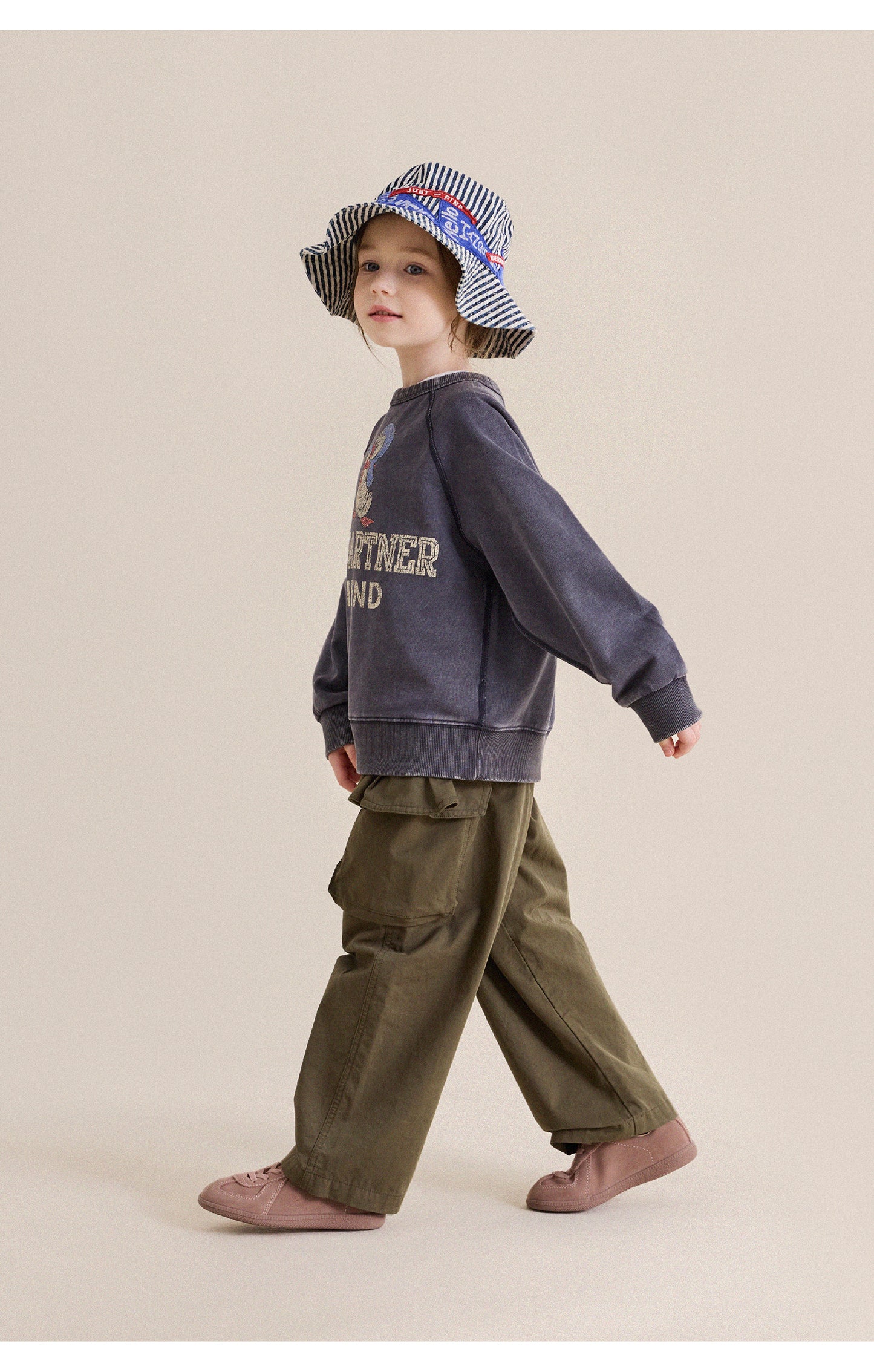Kids' and Juniors' Character Print Long-Sleeve Sweatshirt [mh0013970]