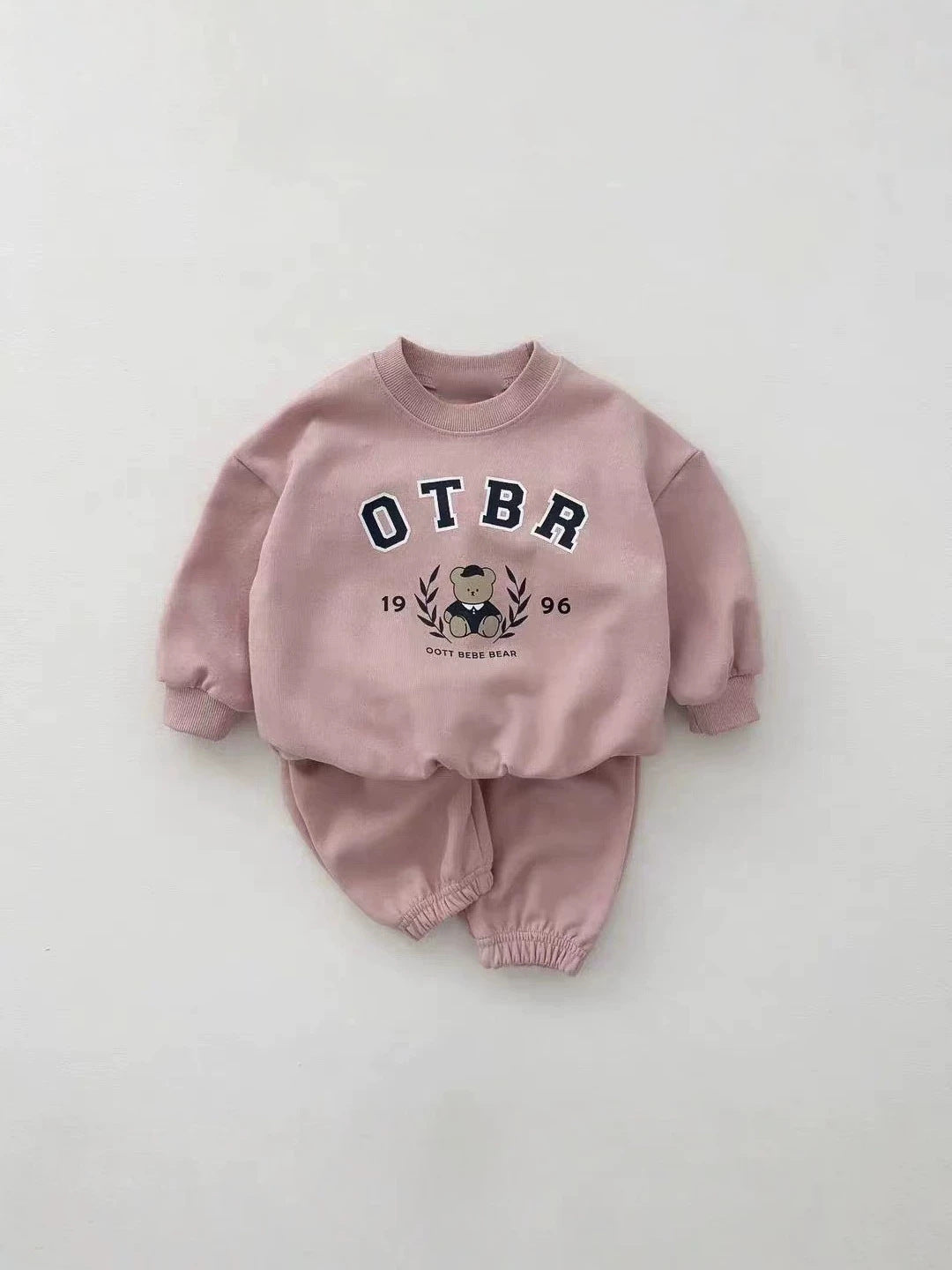 Conjunto de sudadera con logo estilo universitario y pantalón largo para bebé y niños 【mh0014631】