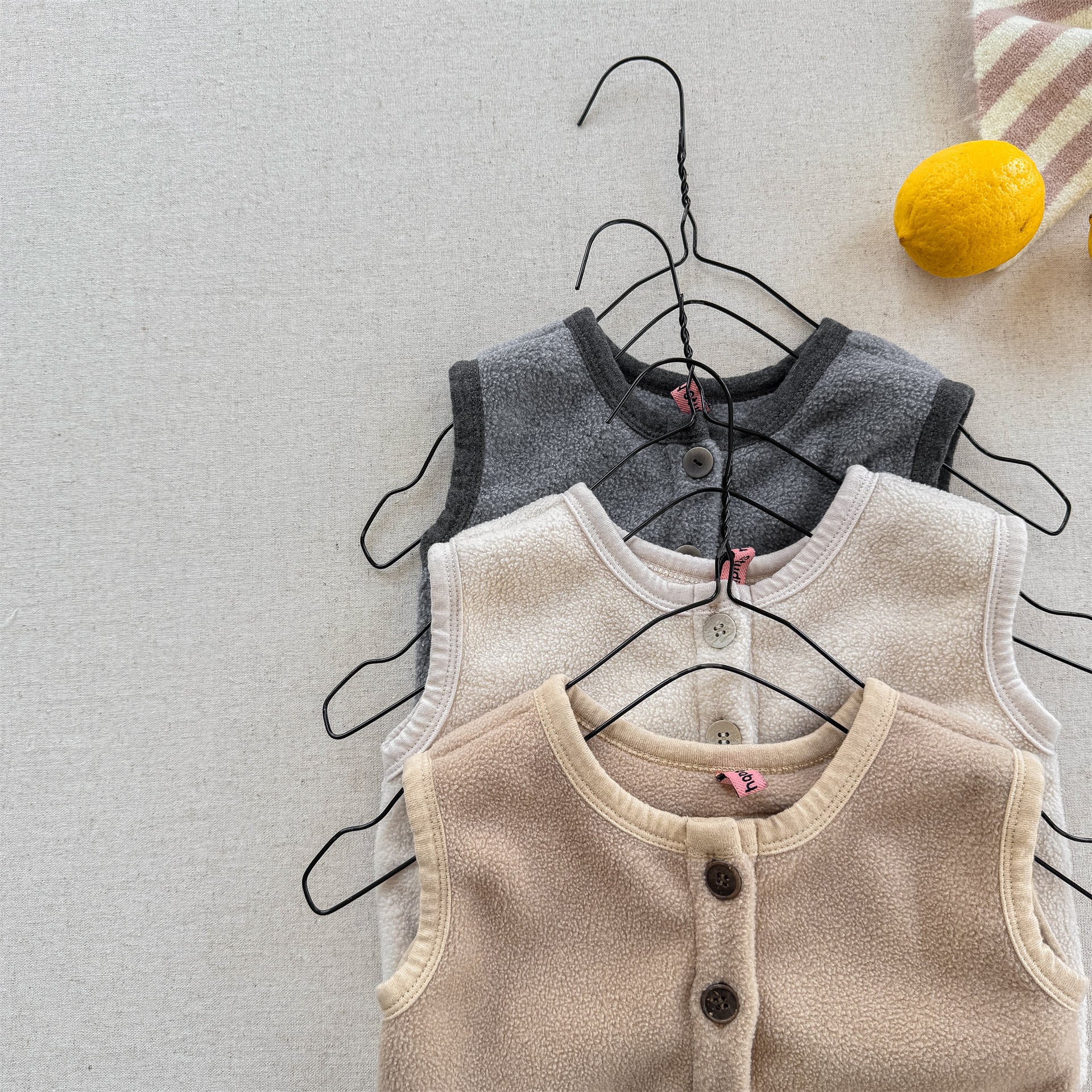 -フロントボタン付きフリースベスト【mh0010809】 - mamahalo shop - ベスト -  べビー服 - 子供服 - 男の子 - 女の子