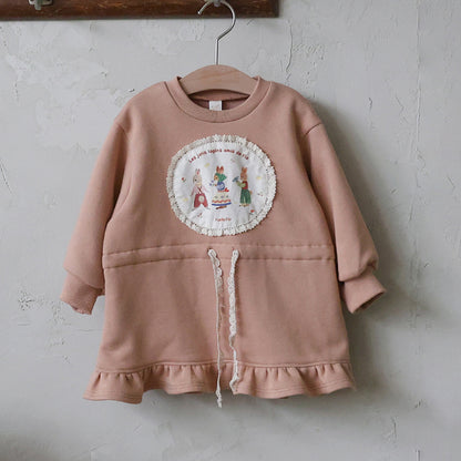 キッズ用スウェットワンピース（うさぎプリント、裾フリル、前紐）ブラウン