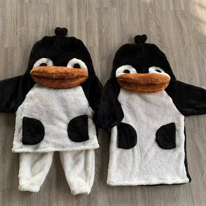ペンギン柄フード付き長袖パジャマ（黒×白）ポケット付き、前開き風デザイン