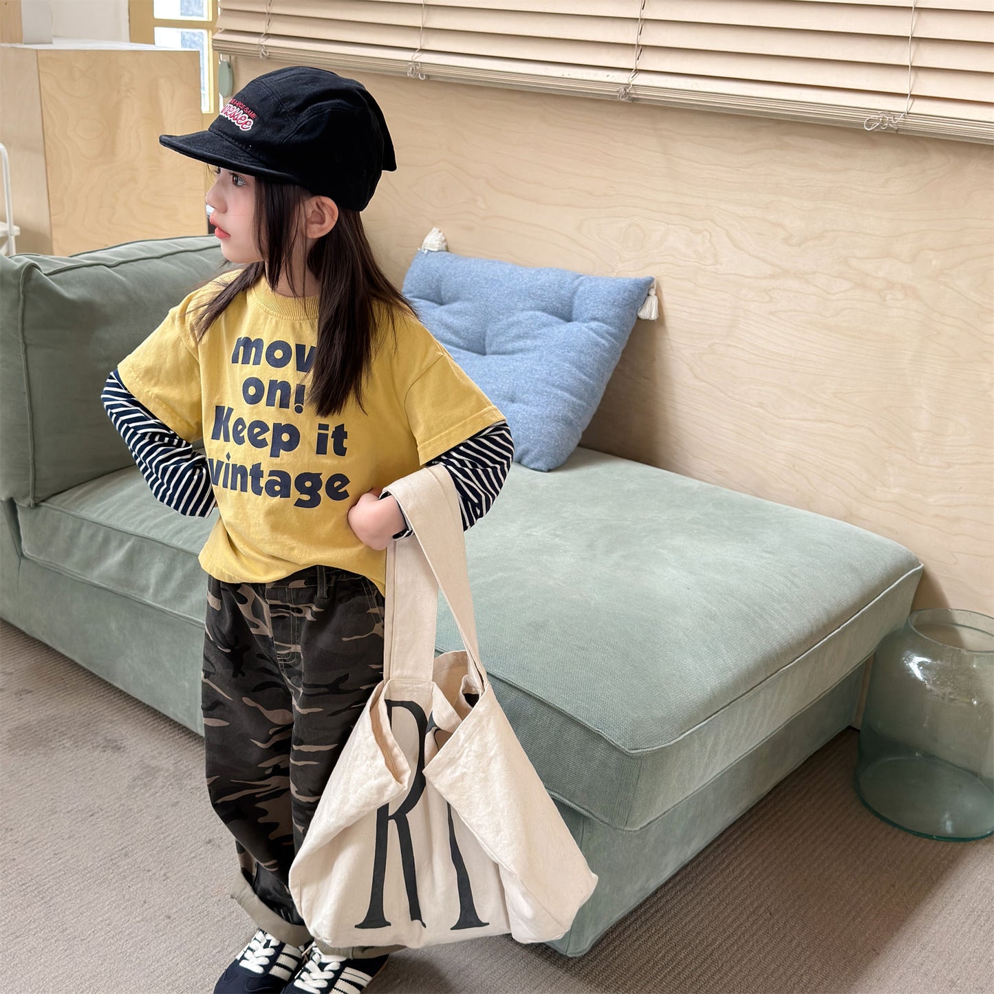 キッズ ボーダー レイヤード風 英字プリント ルーズ 長袖Tシャツ【mh0014068】