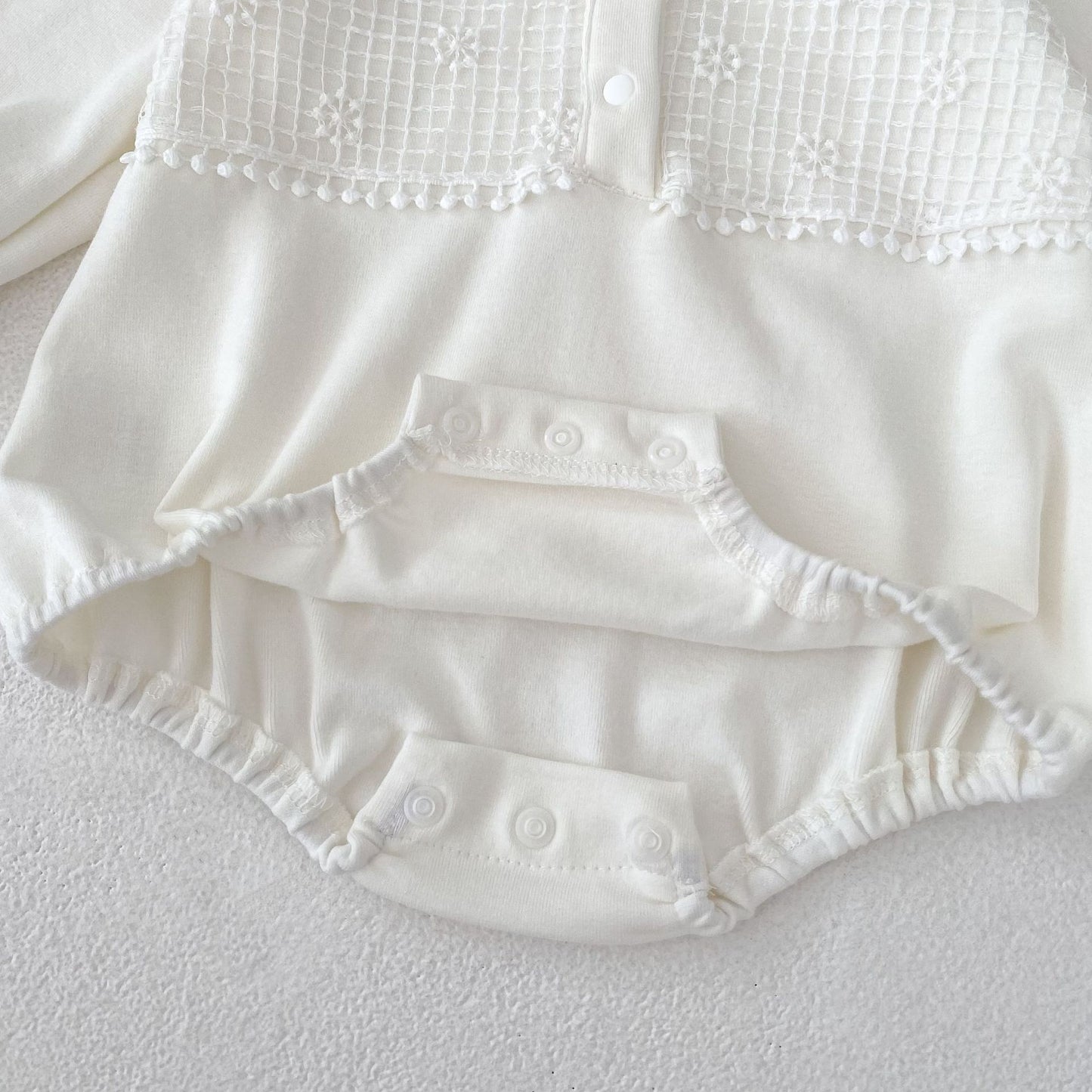 -刺繍切り替え襟付き長袖ロンパース【mh0010851】 - mamahalo shop - 長袖ロンパース -  べビー服 - 子供服 - 男の子 - 女の子