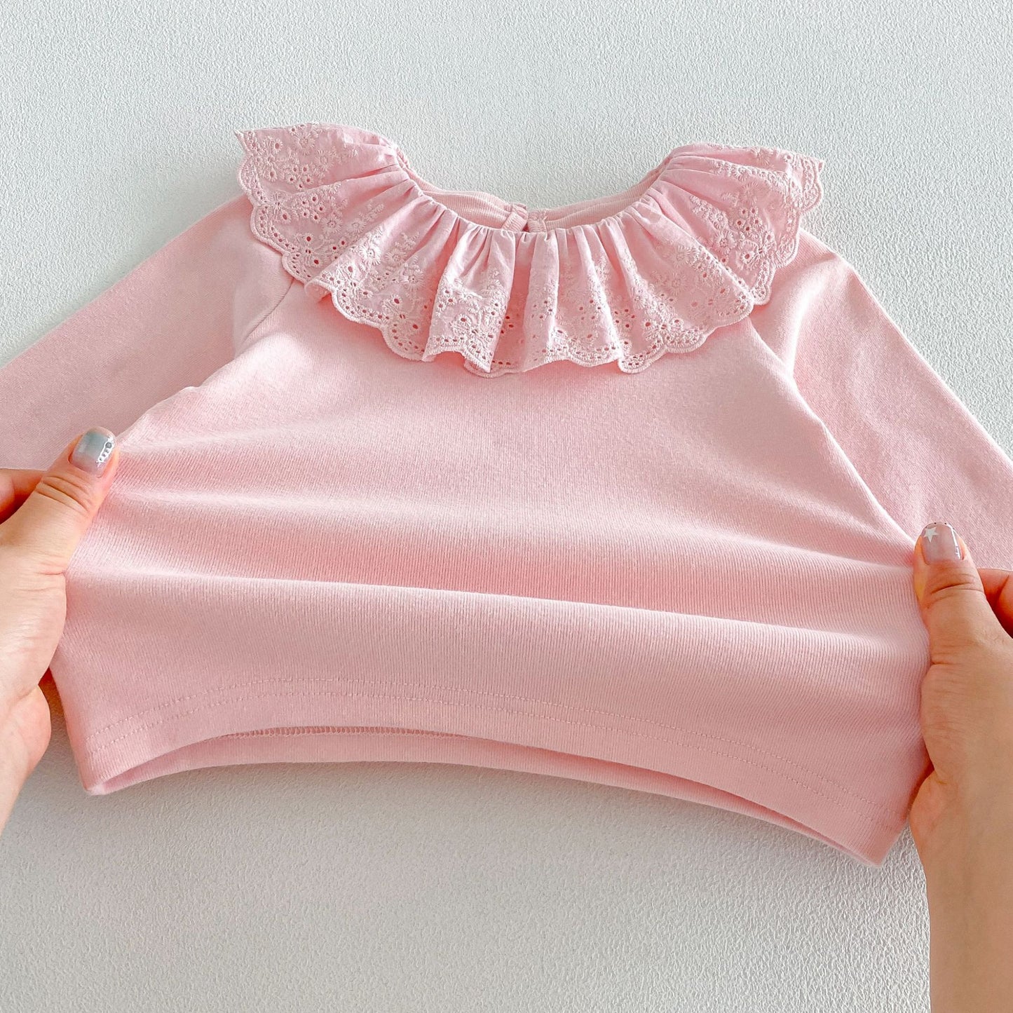 Camiseta de manga larga con cuello y dobladillo de volantes para niñas y pantalón acampanado【mh0014029】