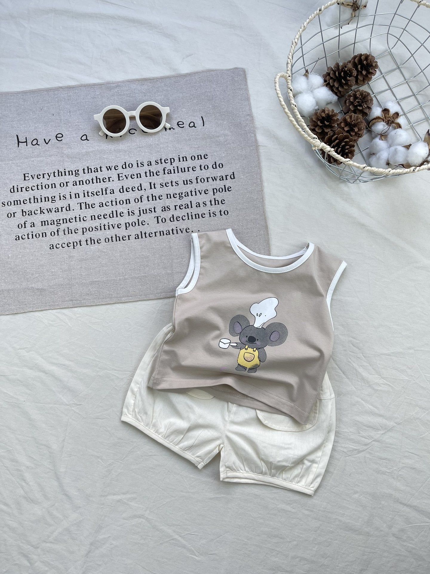 Conjunto de camiseta sin mangas y pantalones cortos con gráfico de Koala Chef | Set de camiseta sin mangas y pantalones cortos de animales【mh0012924】