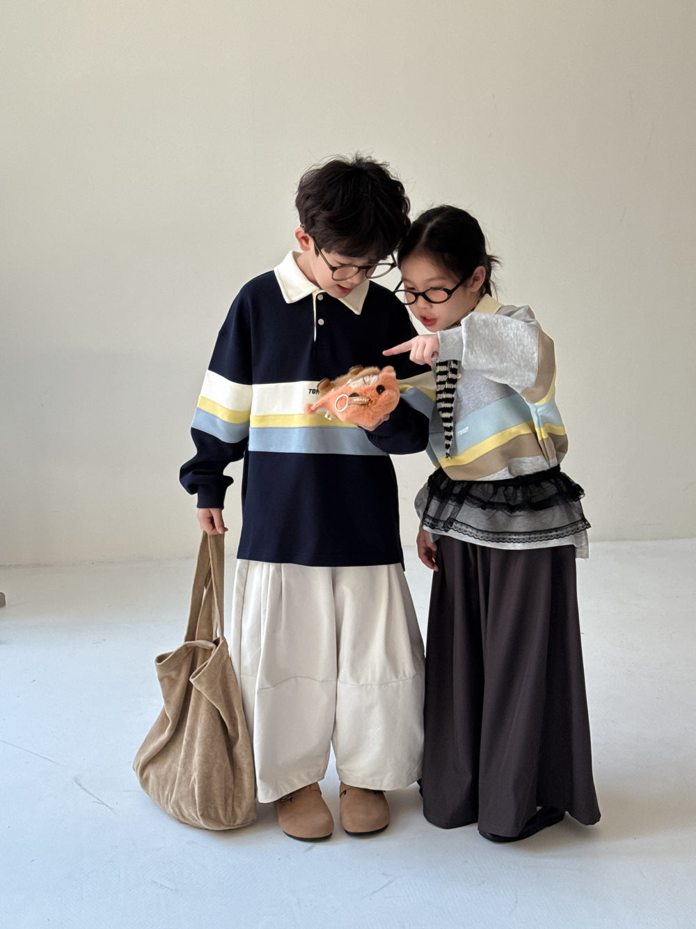 -ビッグボーダー長袖スウェットポロシャツ ロゴ刺繍入り襟付きトップス【mh0010779】 - mamahalo shop - 長袖シャツ・ブラウス -  べビー服 - 子供服 - 男の子 - 女の子